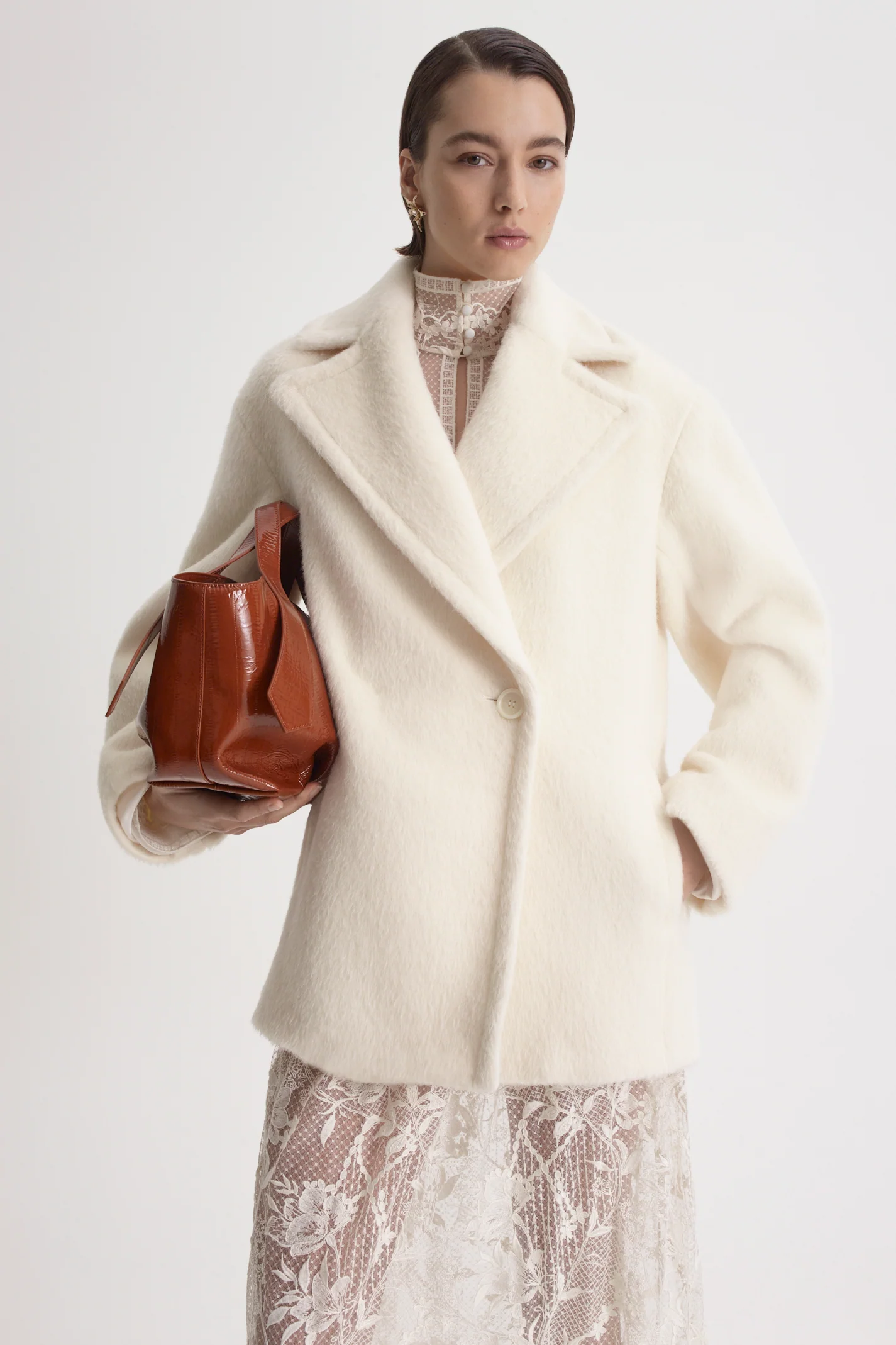 ALPACA COAT - Image 9