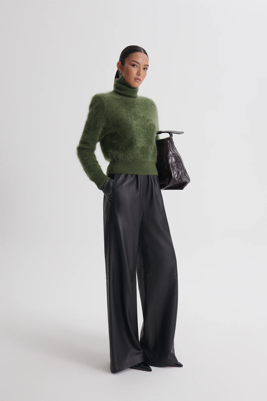 BRUSHED CASHMERE SHOULDER PAD SWEATER - Image 3