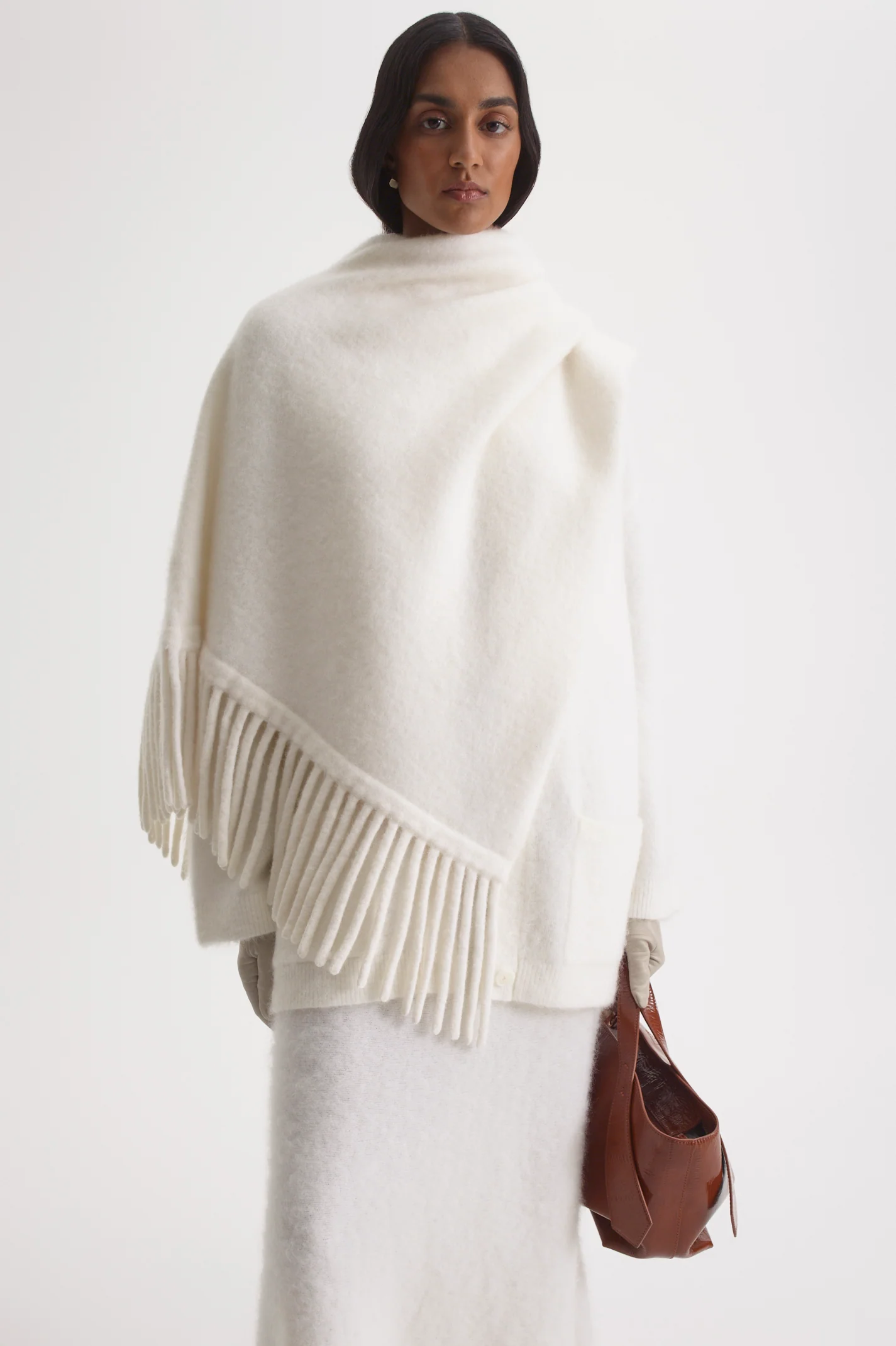 BRUSHED FRINGED CAPE - Image 6