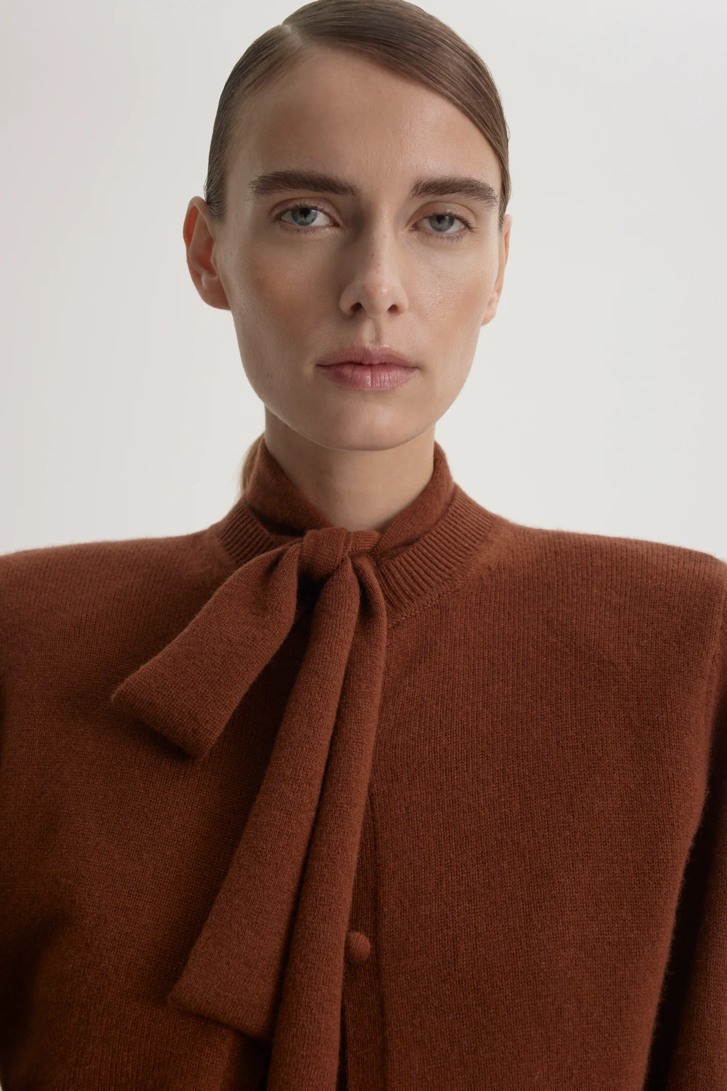 CASHMERE SHOULDER PAD CARDIGAN - Image 8