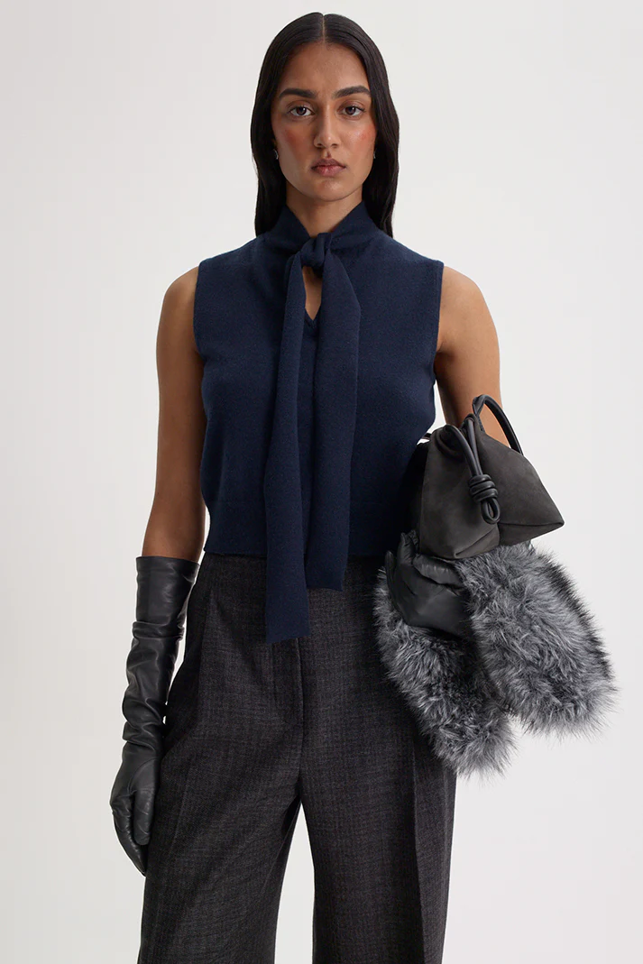 CASHMERE TIE SLEEVELESS TANK - Image 3