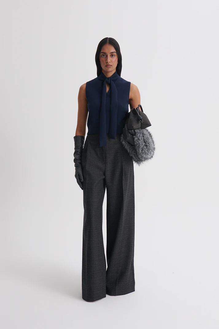 CASHMERE TIE SLEEVELESS TANK - Image 4