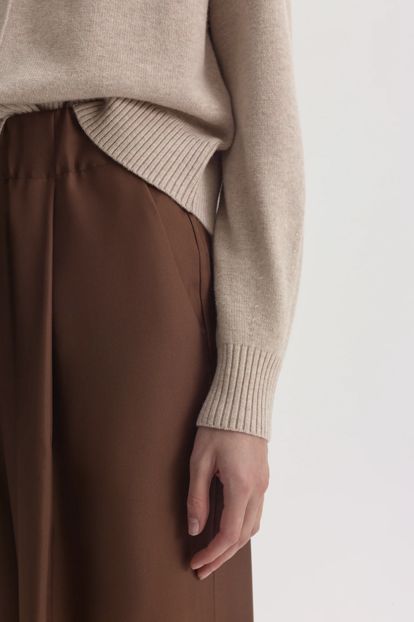 CASHMERE WOOL CREW SWEATER - Image 8