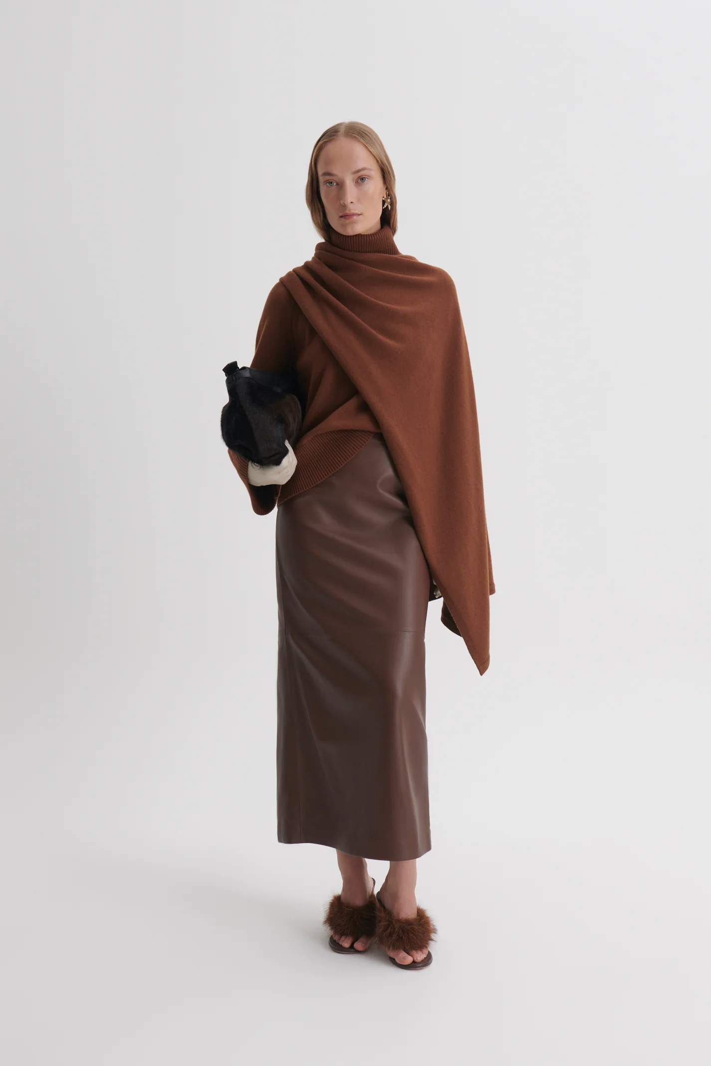 CASHMERE WOOL WRAP - Image 4