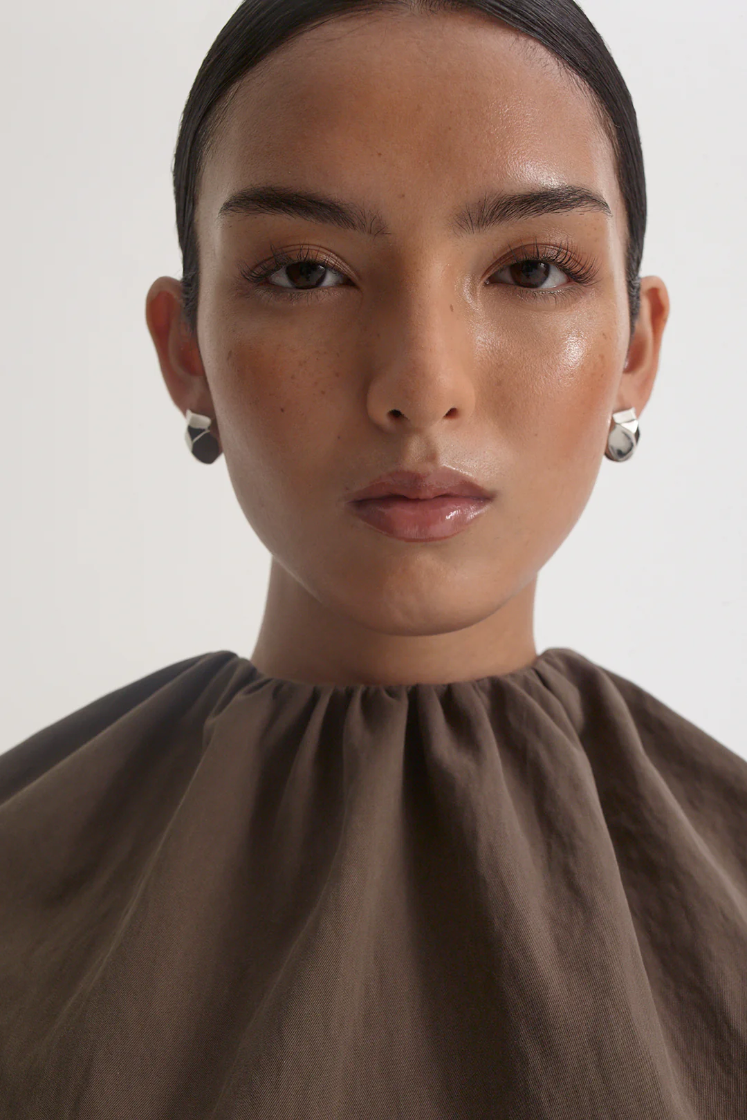 COTTON TWILL GATHER NECK TOP - Image 4