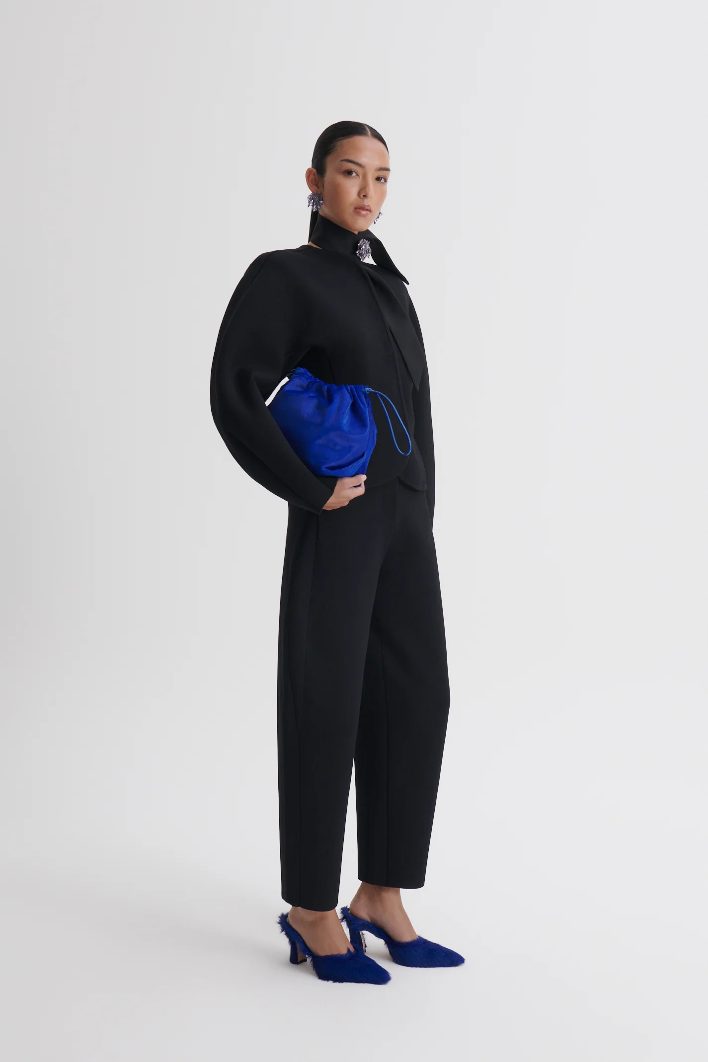 CREPE KNIT BARREL TROUSER - Image 5