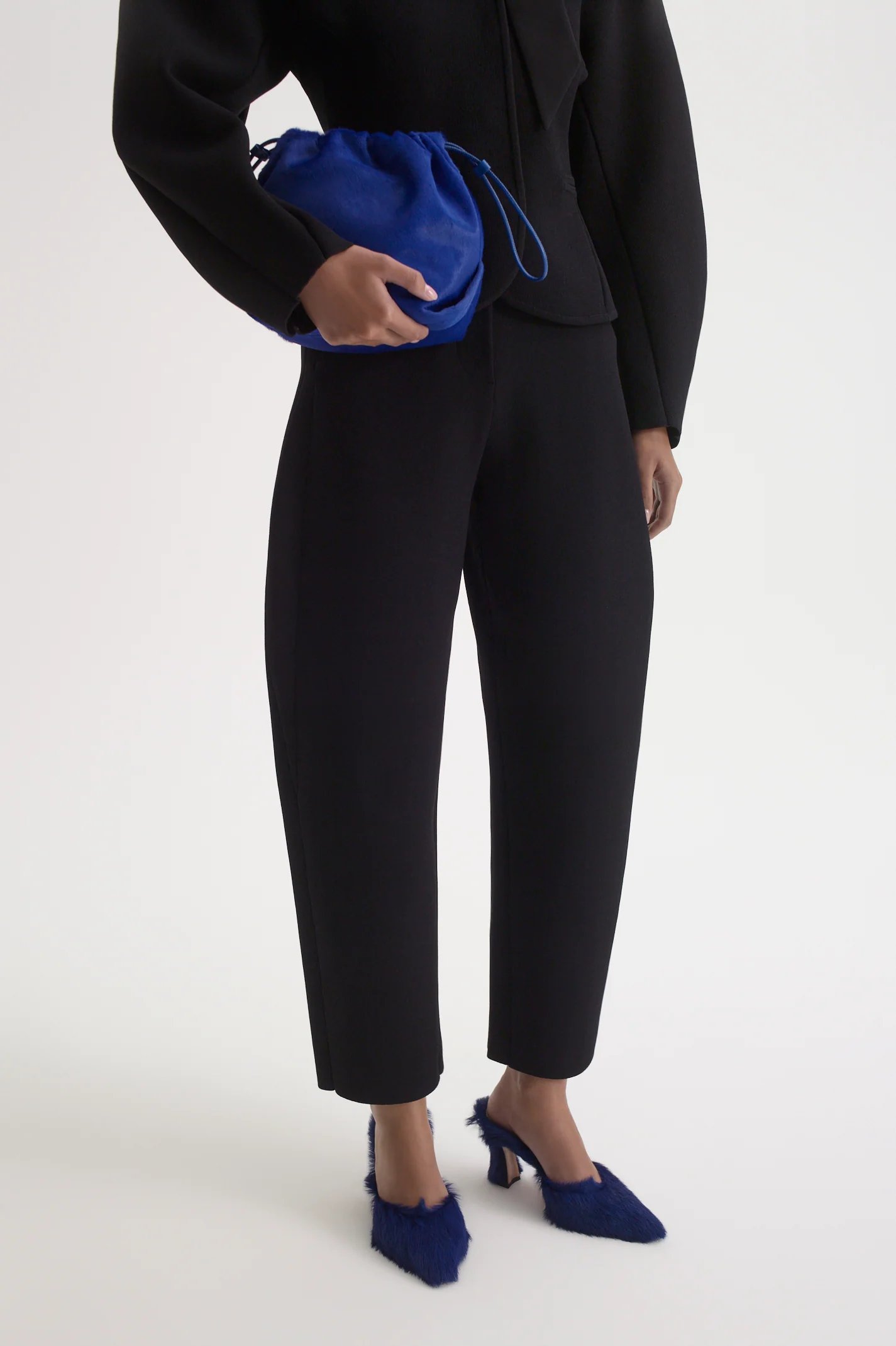 CREPE KNIT BARREL TROUSER - Image 8