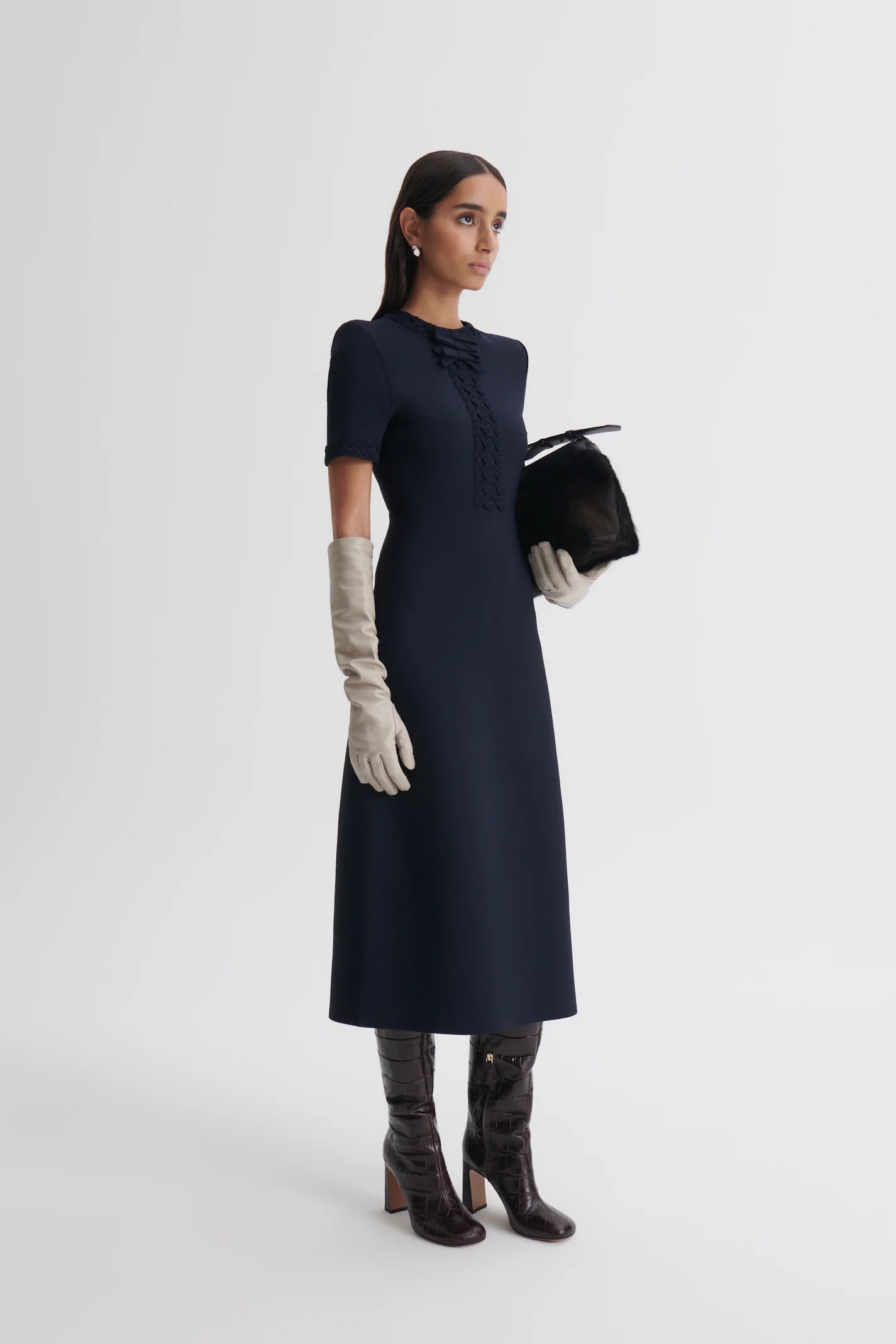 CREPE KNIT BOW DRESS - Image 4