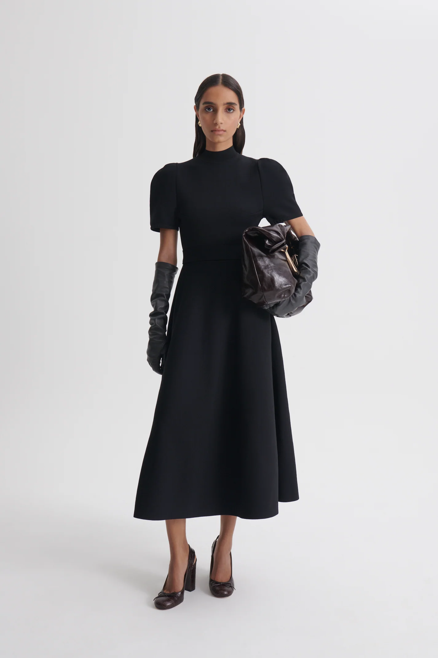 CREPE KNIT GATHER SLEEVE DRESS - Image 3