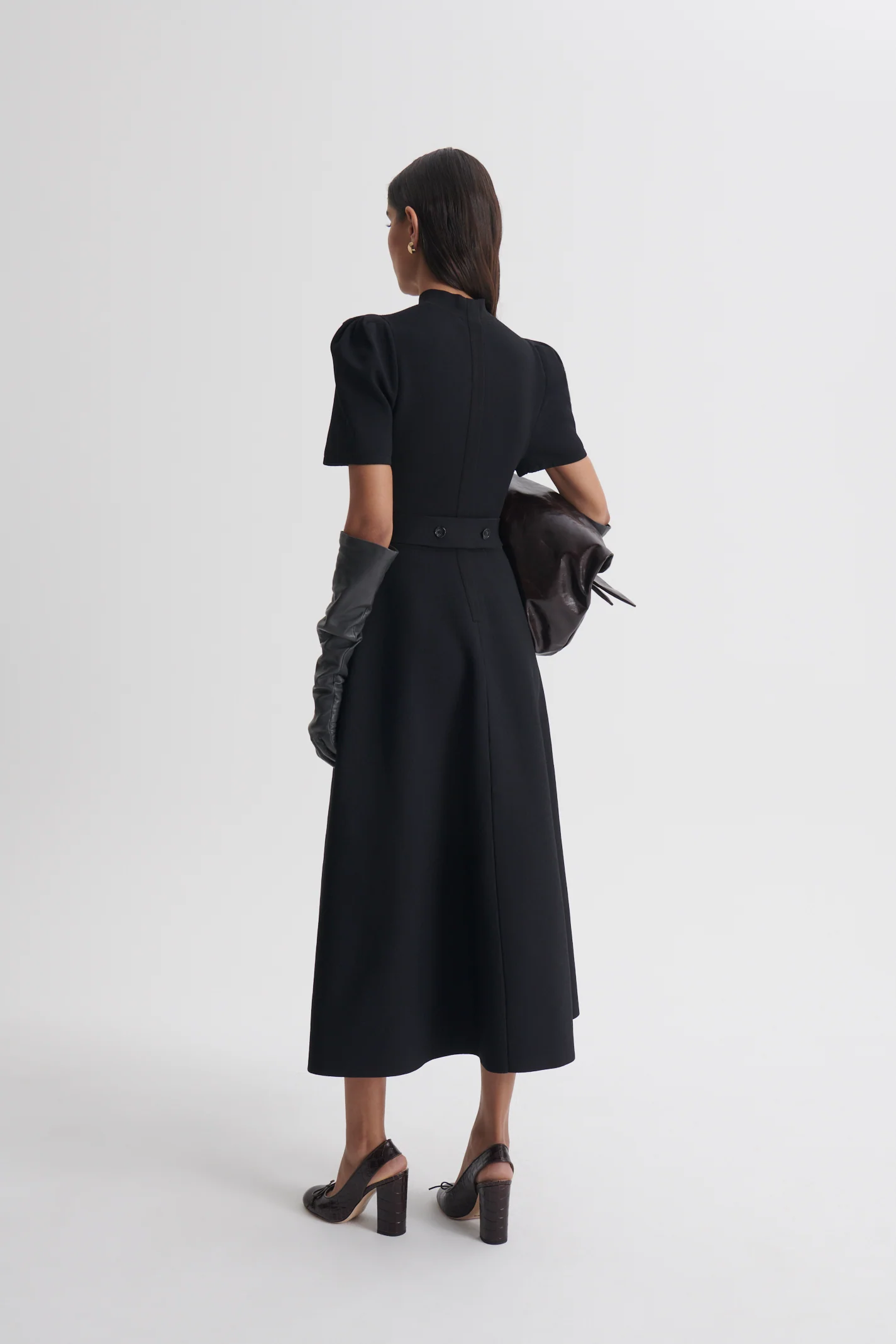 CREPE KNIT GATHER SLEEVE DRESS - Image 5