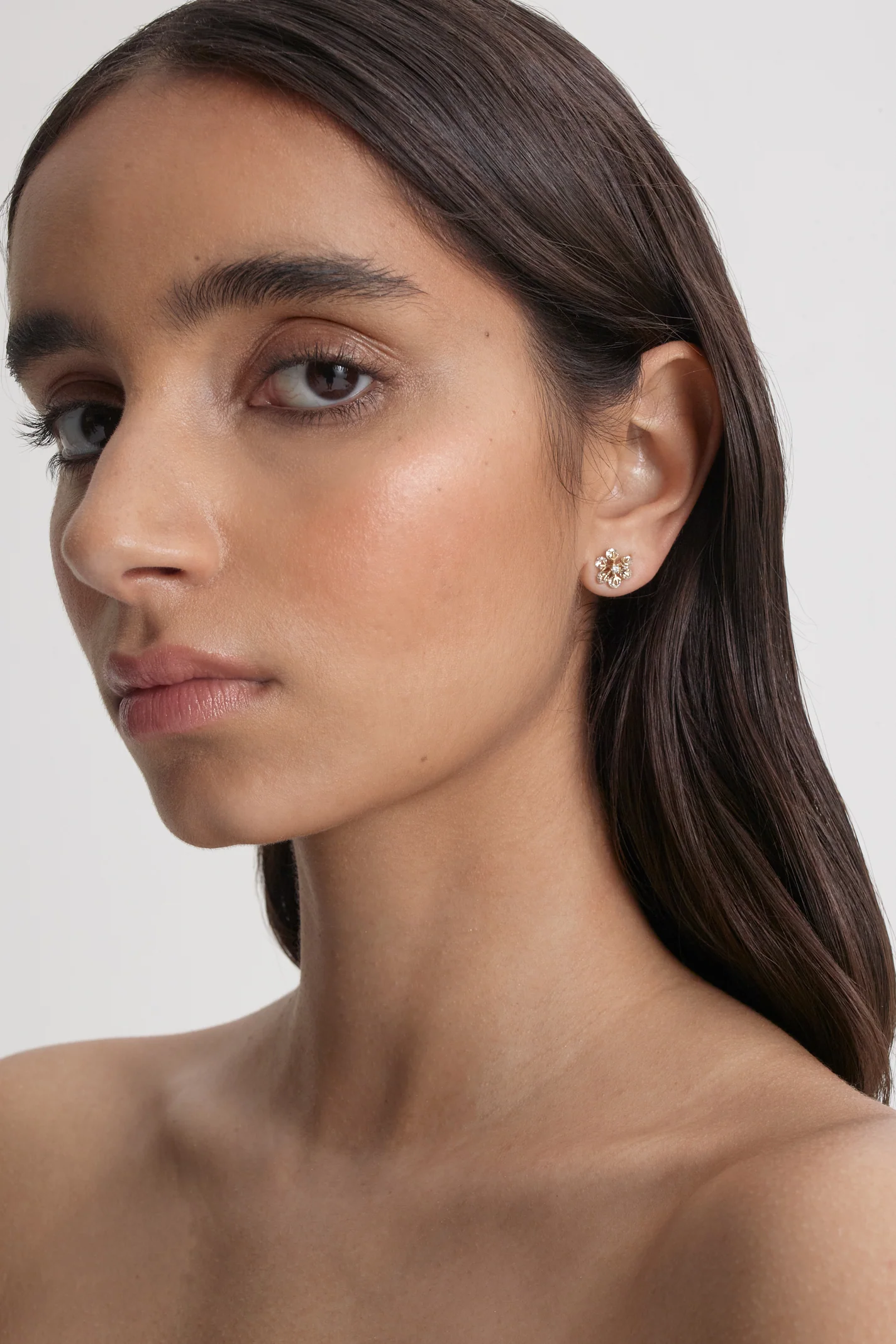 CRYSTAL PETAL STUDS - Image 3