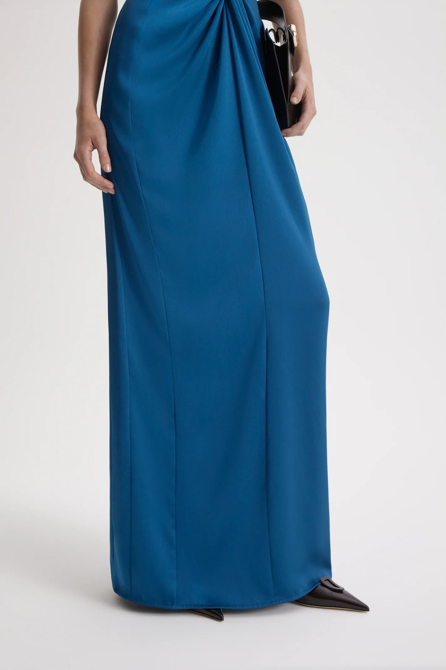 TURBAN GOWN - Image 9