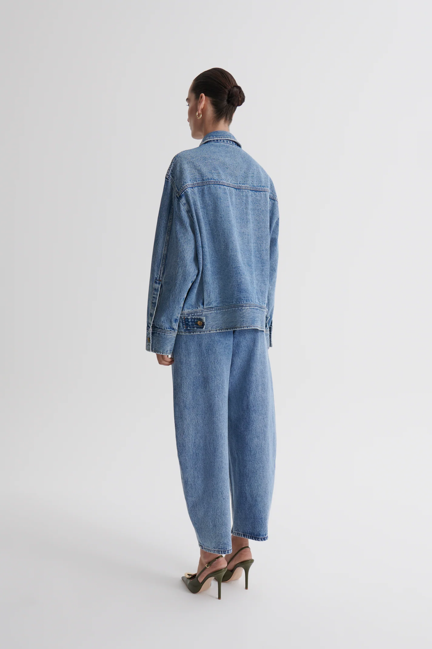 DENIM BARREL LEG JEAN - Image 5