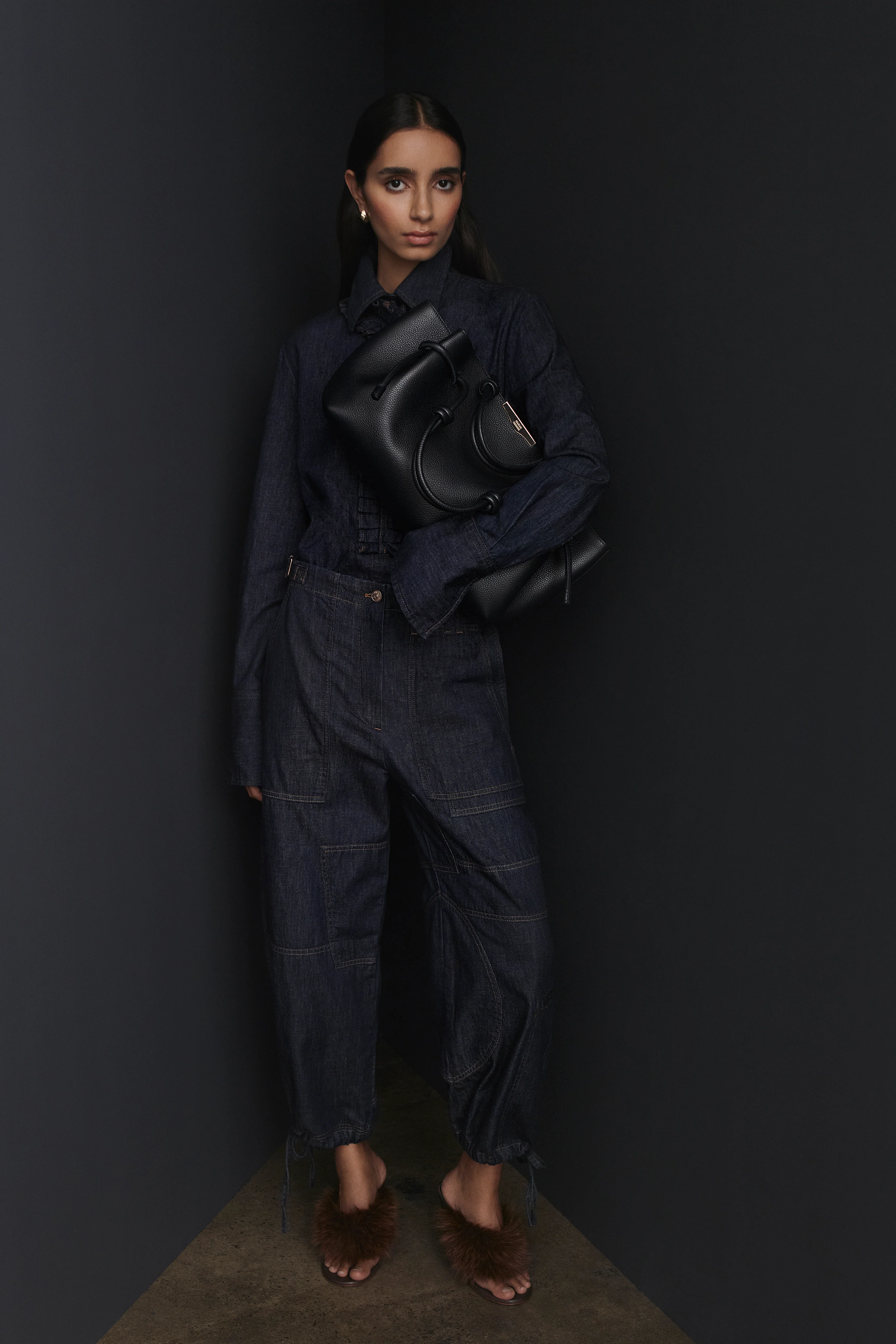 DENIM CROPPED CARGO JEAN - Image 3