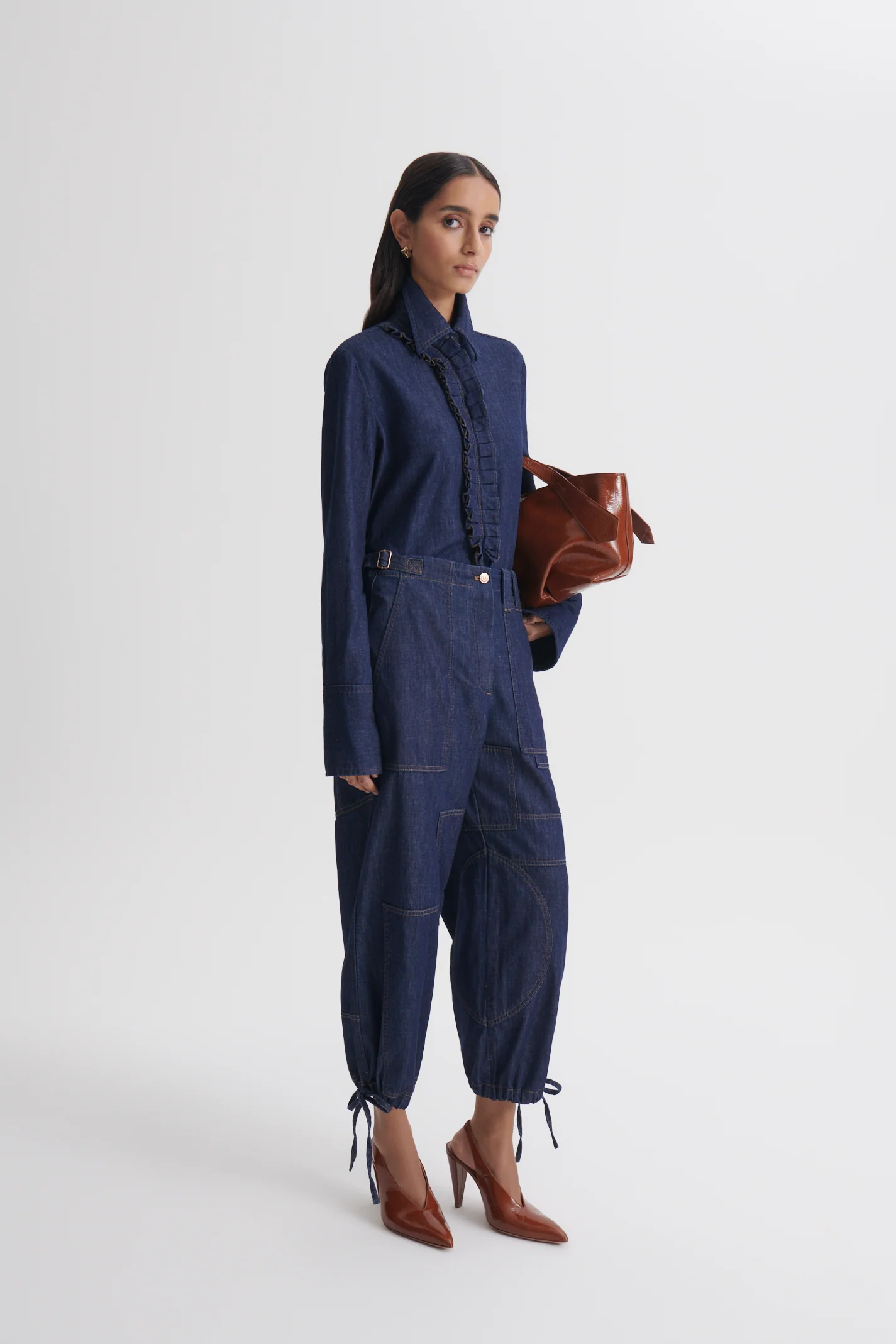 DENIM CROPPED CARGO JEAN - Image 5