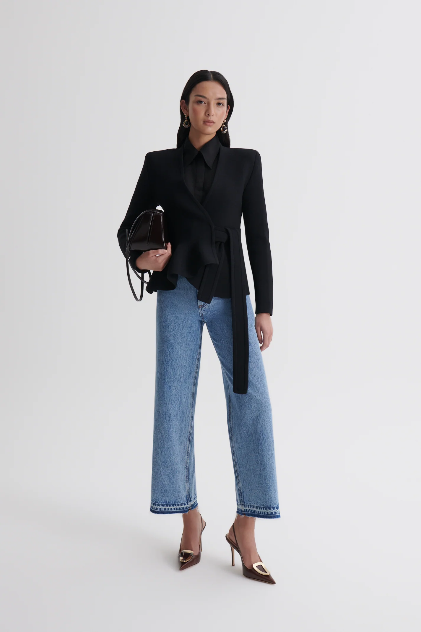 DENIM CROPPED FRAYED HEM JEAN - Image 3