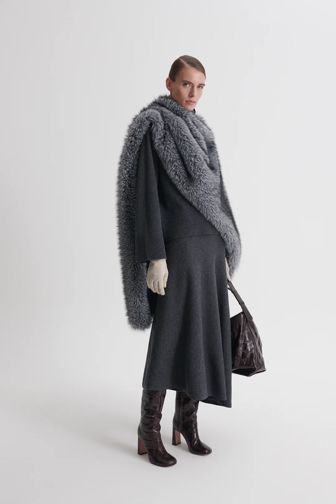 FAUX-FUR CAPE WRAP - Image 5