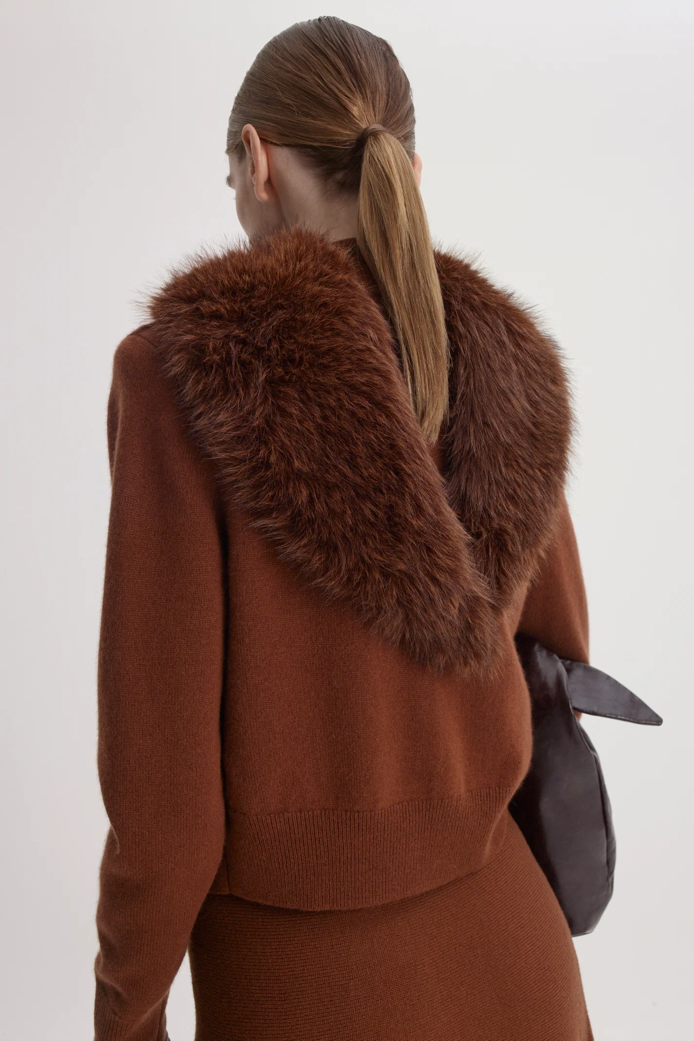 FAUX-FUR COLLAR - Image 4