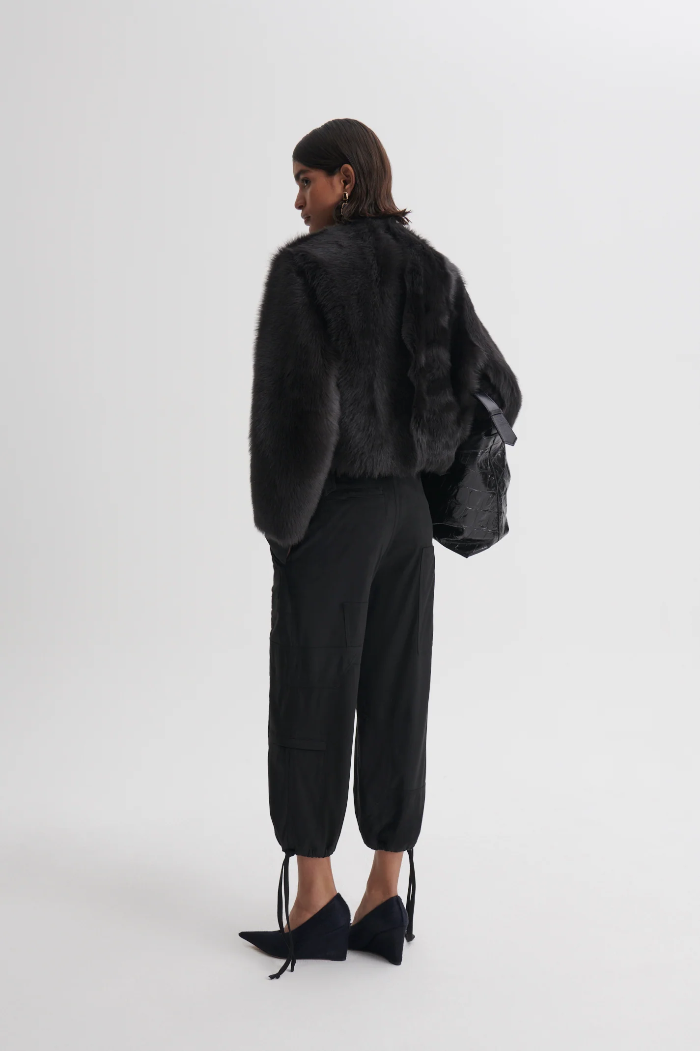 FAUX-SUEDE CROP CARGO - Image 5