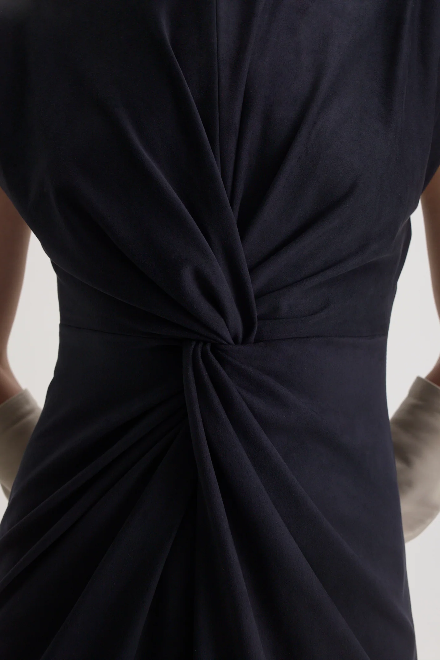FAUX-SUEDE TURBAN GOWN - Image 8