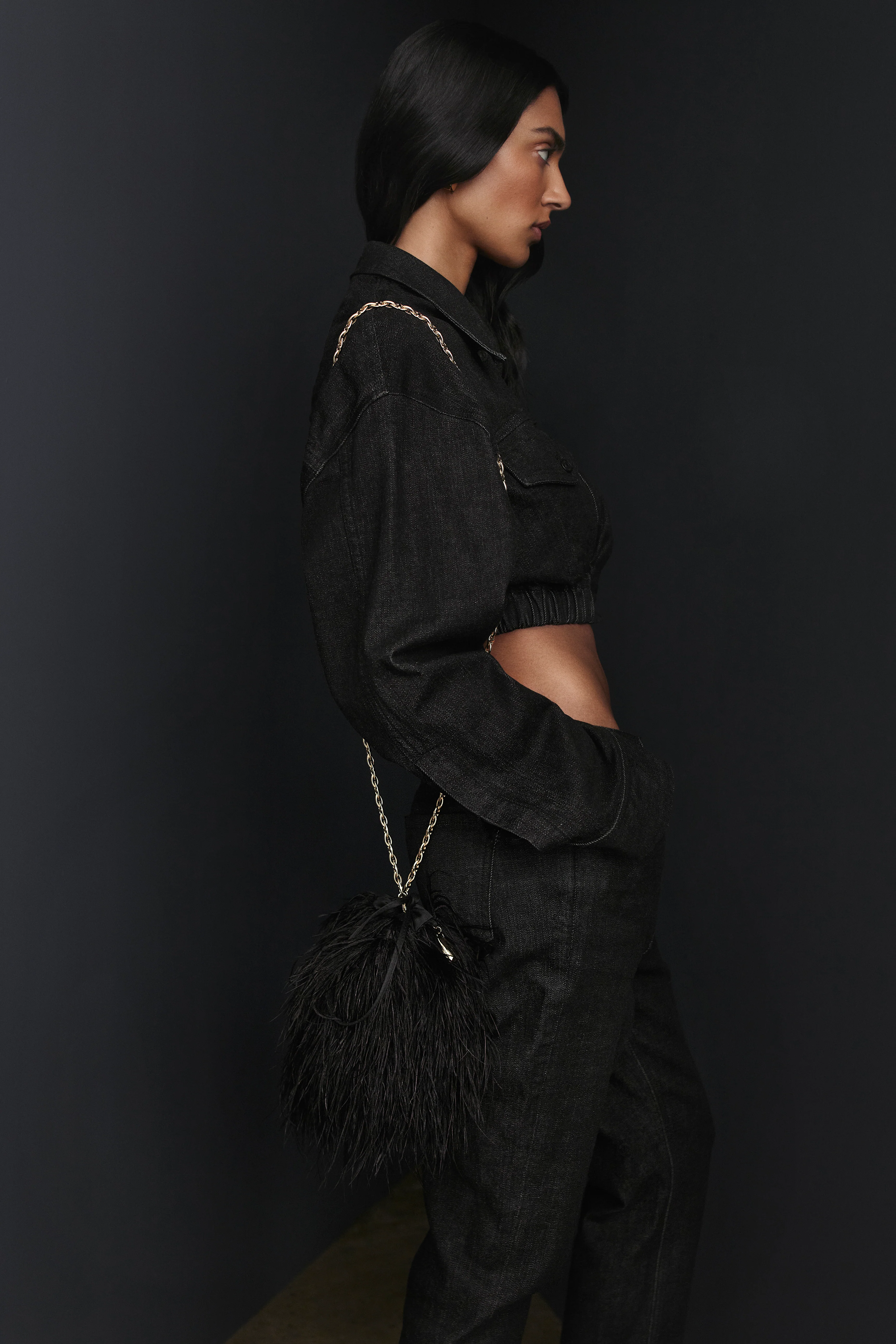 FEATHER BUCKET BAG - Image 3