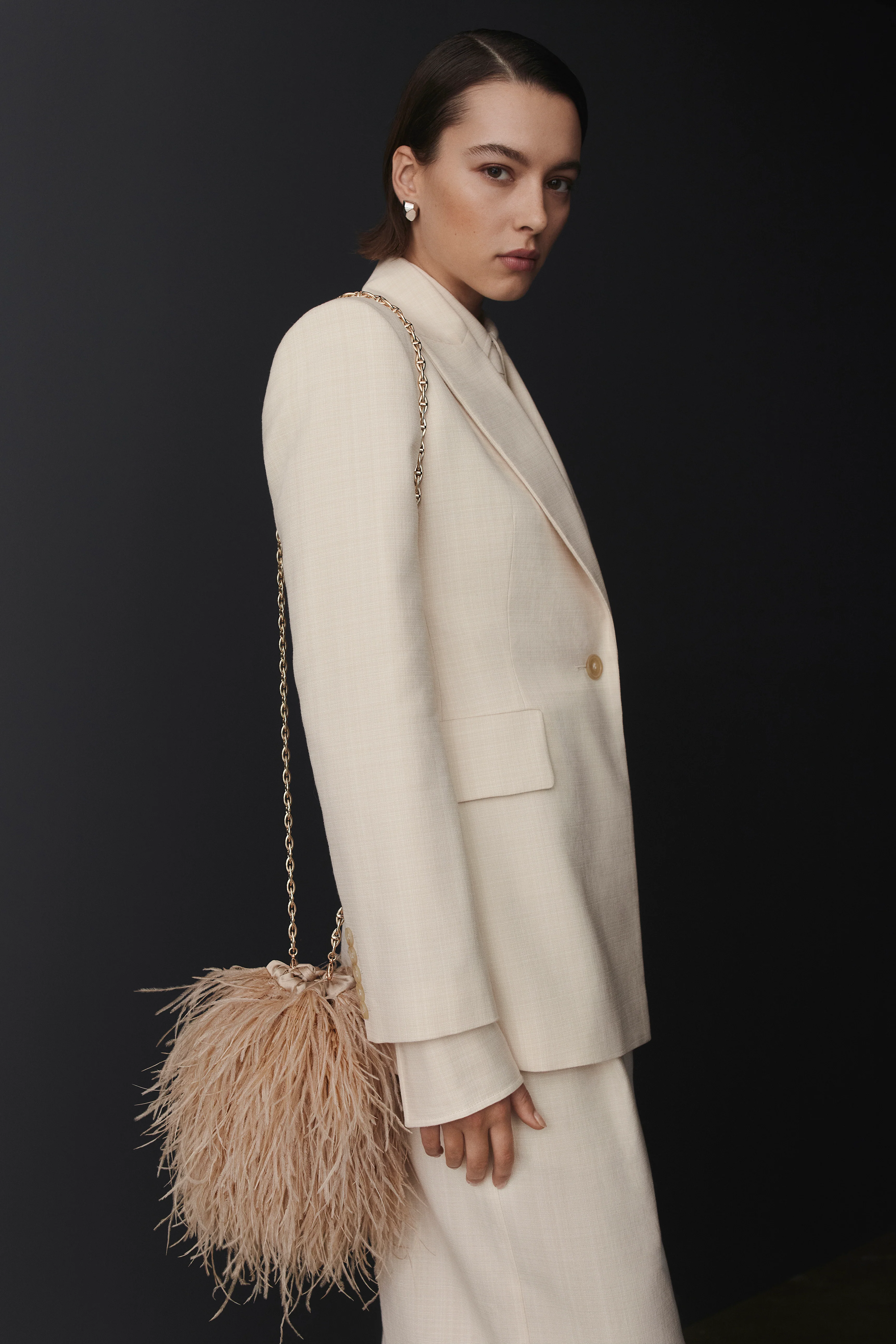 FEATHER BUCKET BAG - Image 3