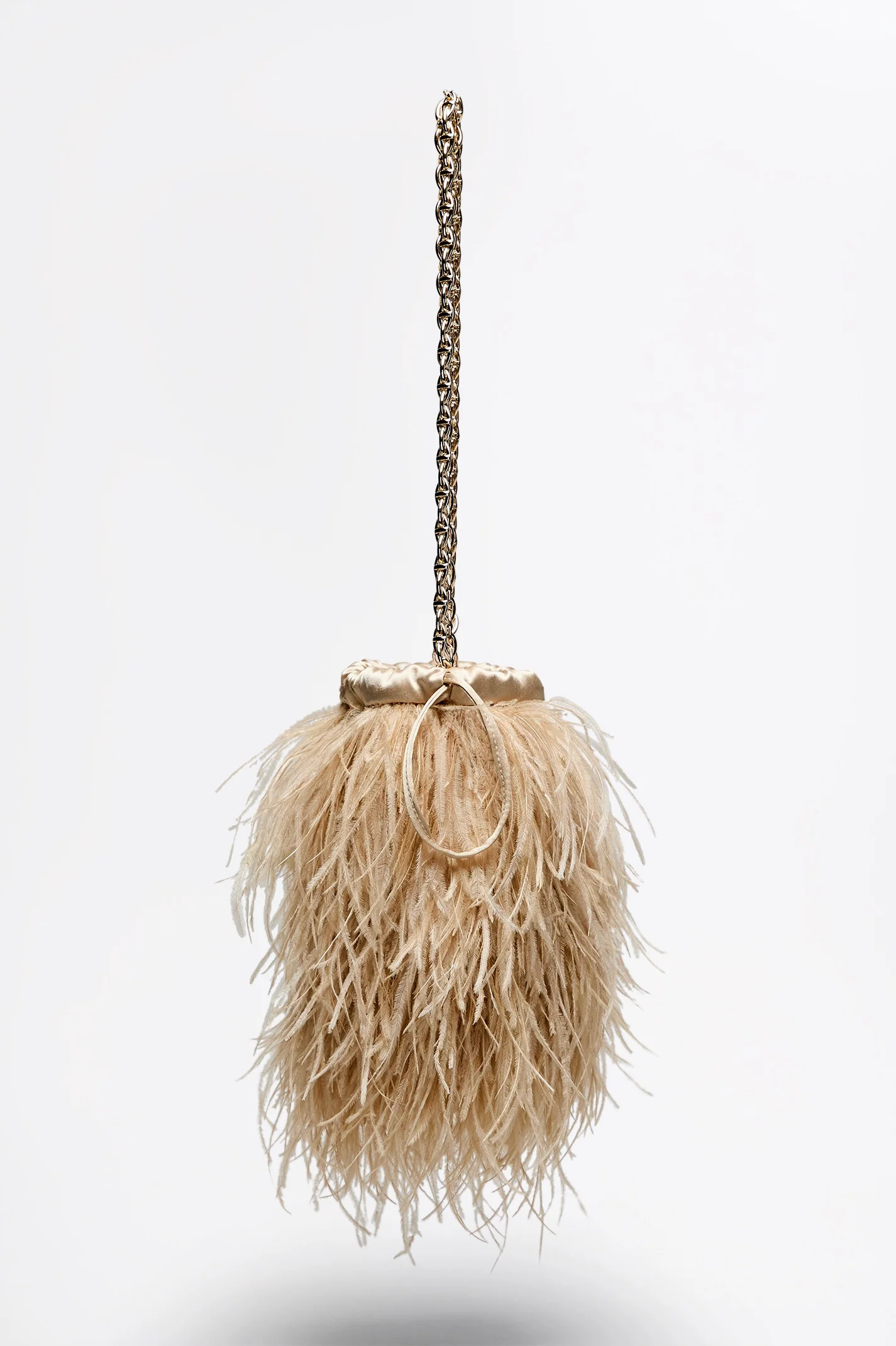 FEATHER BUCKET BAG - Image 4