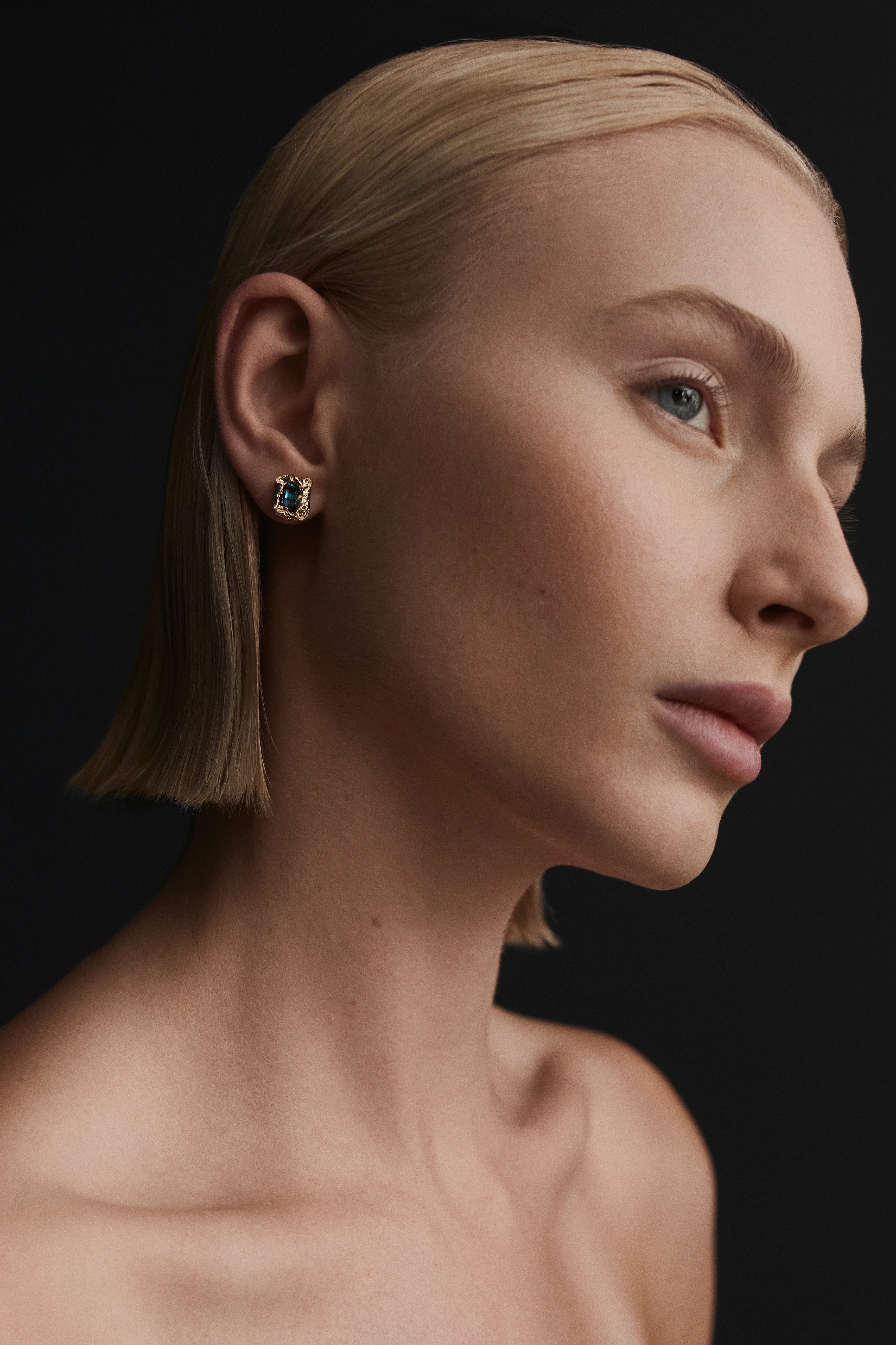 ITALIAN CRYSTAL STUDS - Image 3