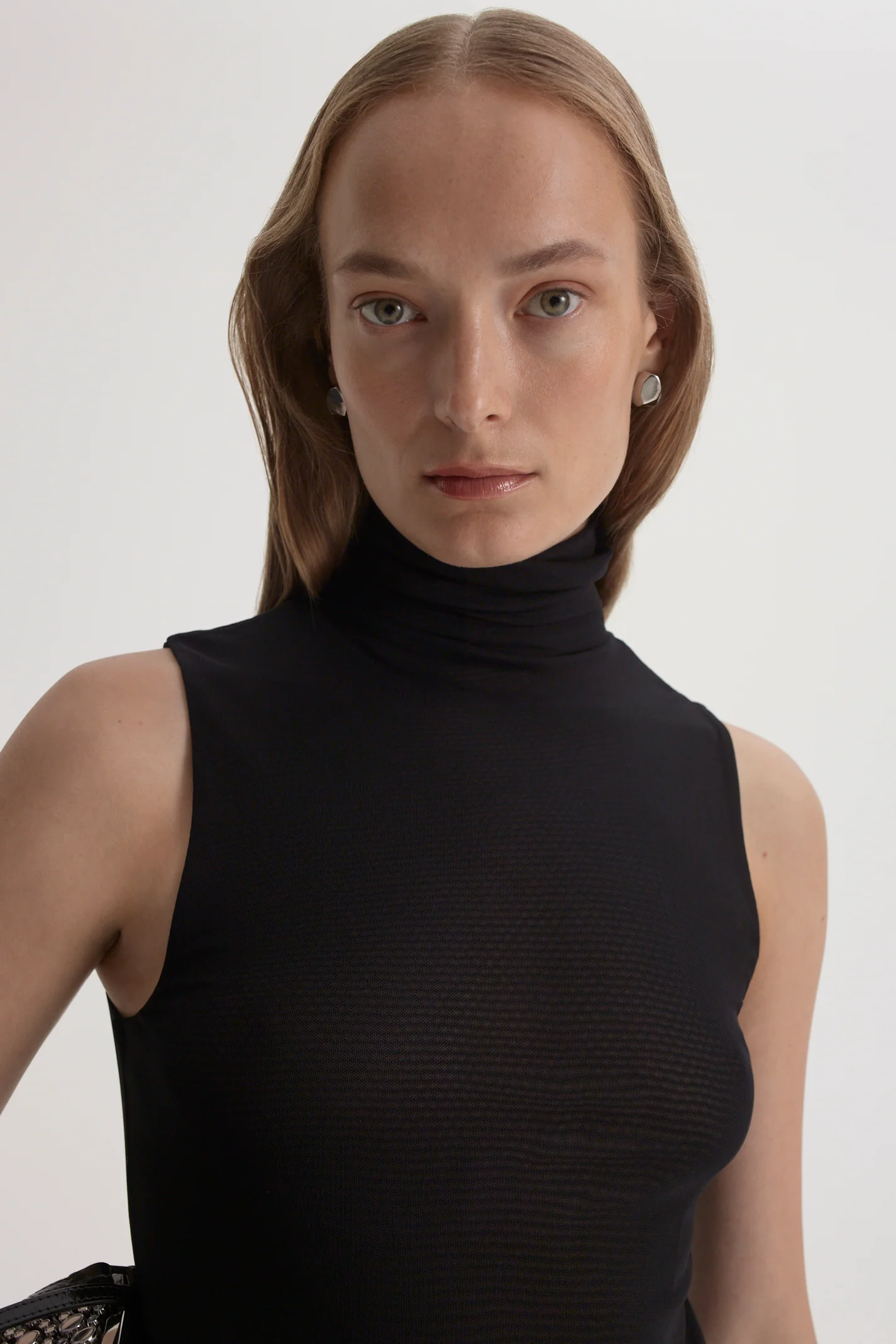 MESH SOFT FUNNEL NECK TANK - Image 7
