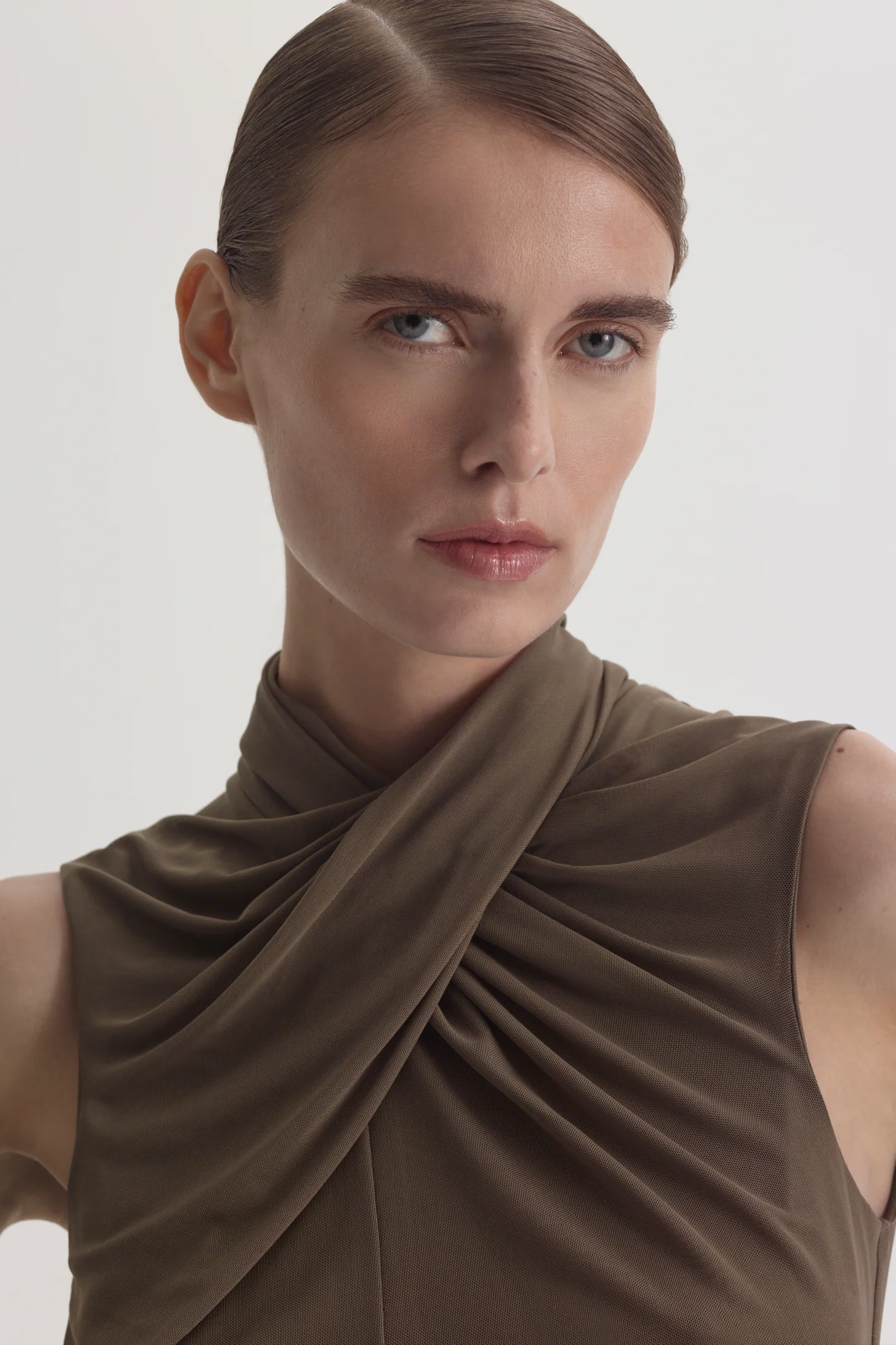 MESH TURBAN SLEEVELESS TOP - Image 7