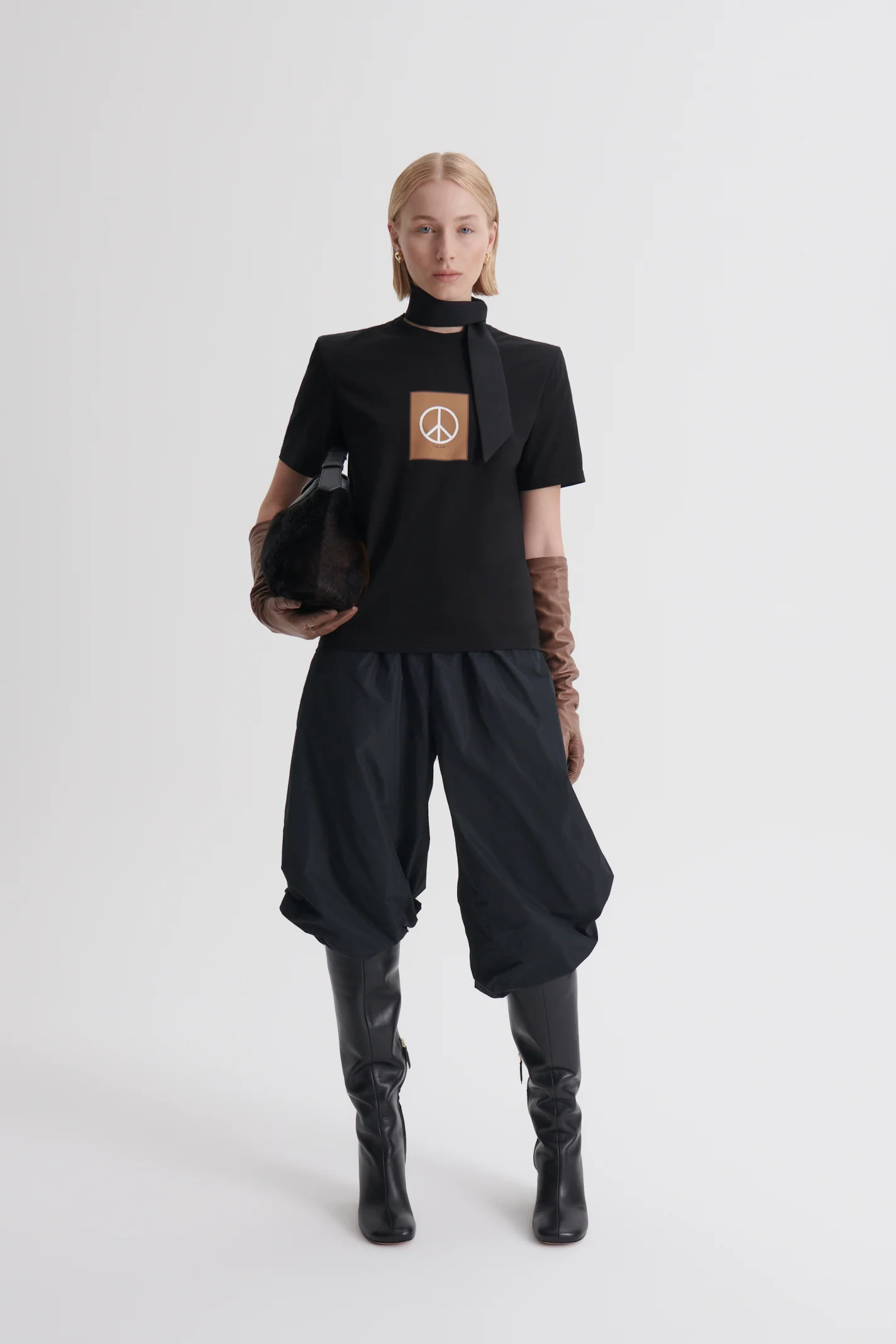 PEACE SHOULDER PAD TSHIRT - Image 5