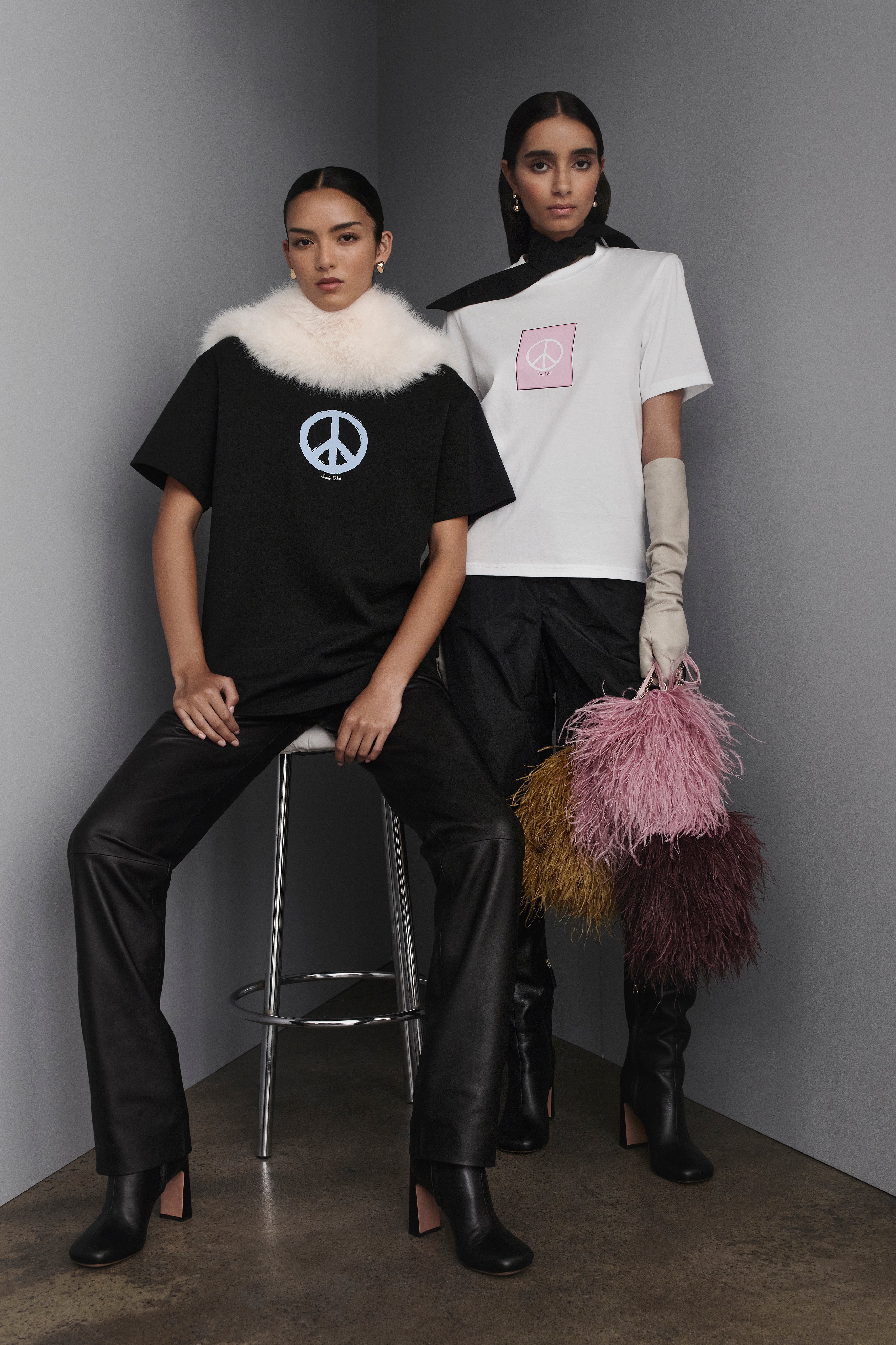 PEACE SHOULDER PAD TSHIRT - Image 3