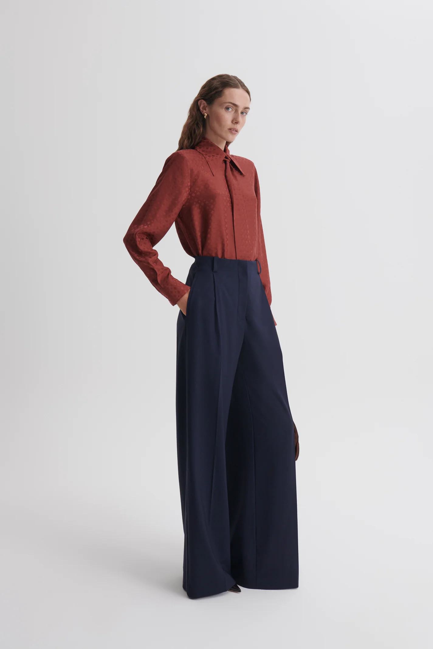 PLEAT DRAPE TAILORED TROUSER - Image 4