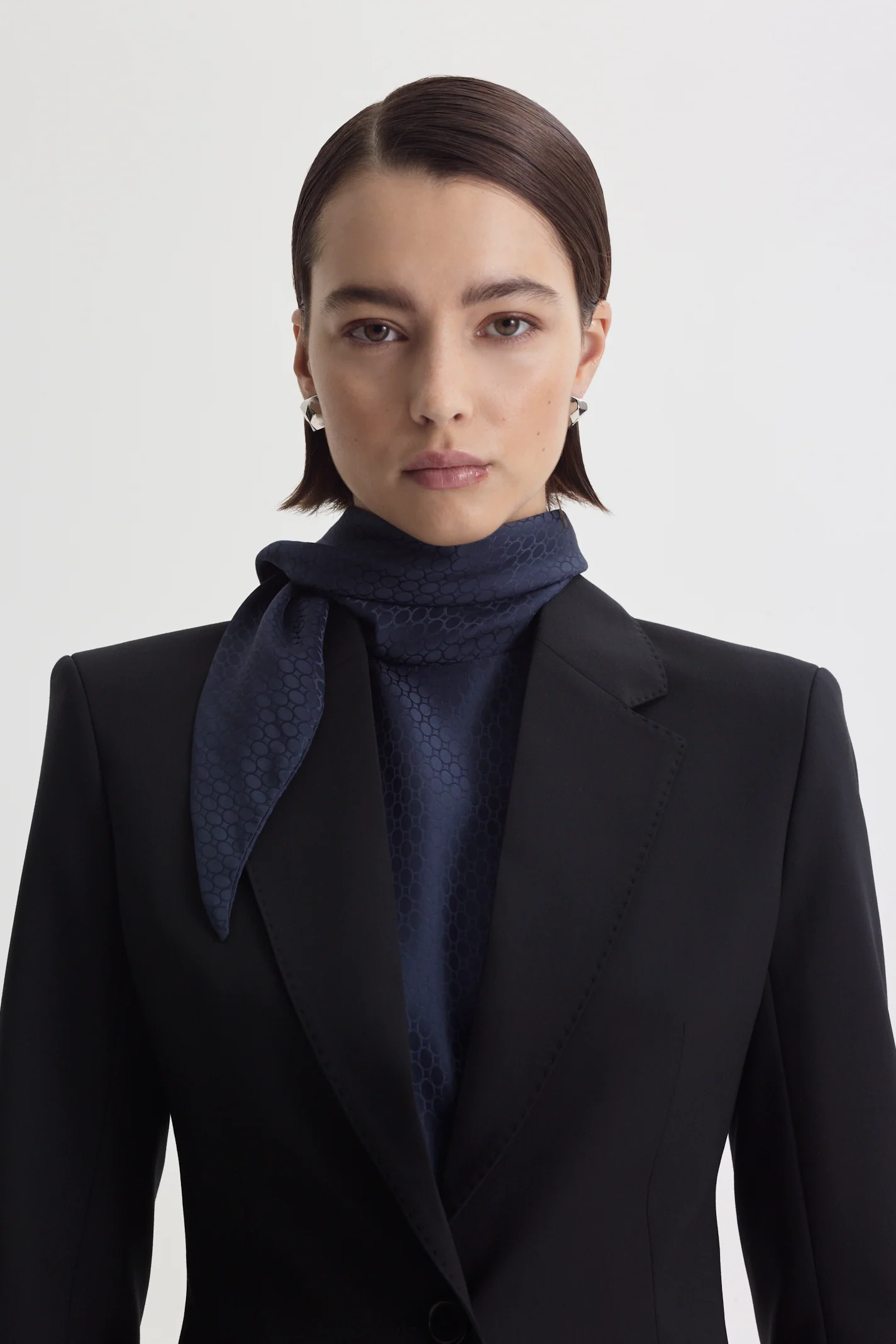 SILK CHAIN JACQUARD BLOUSE - Image 10