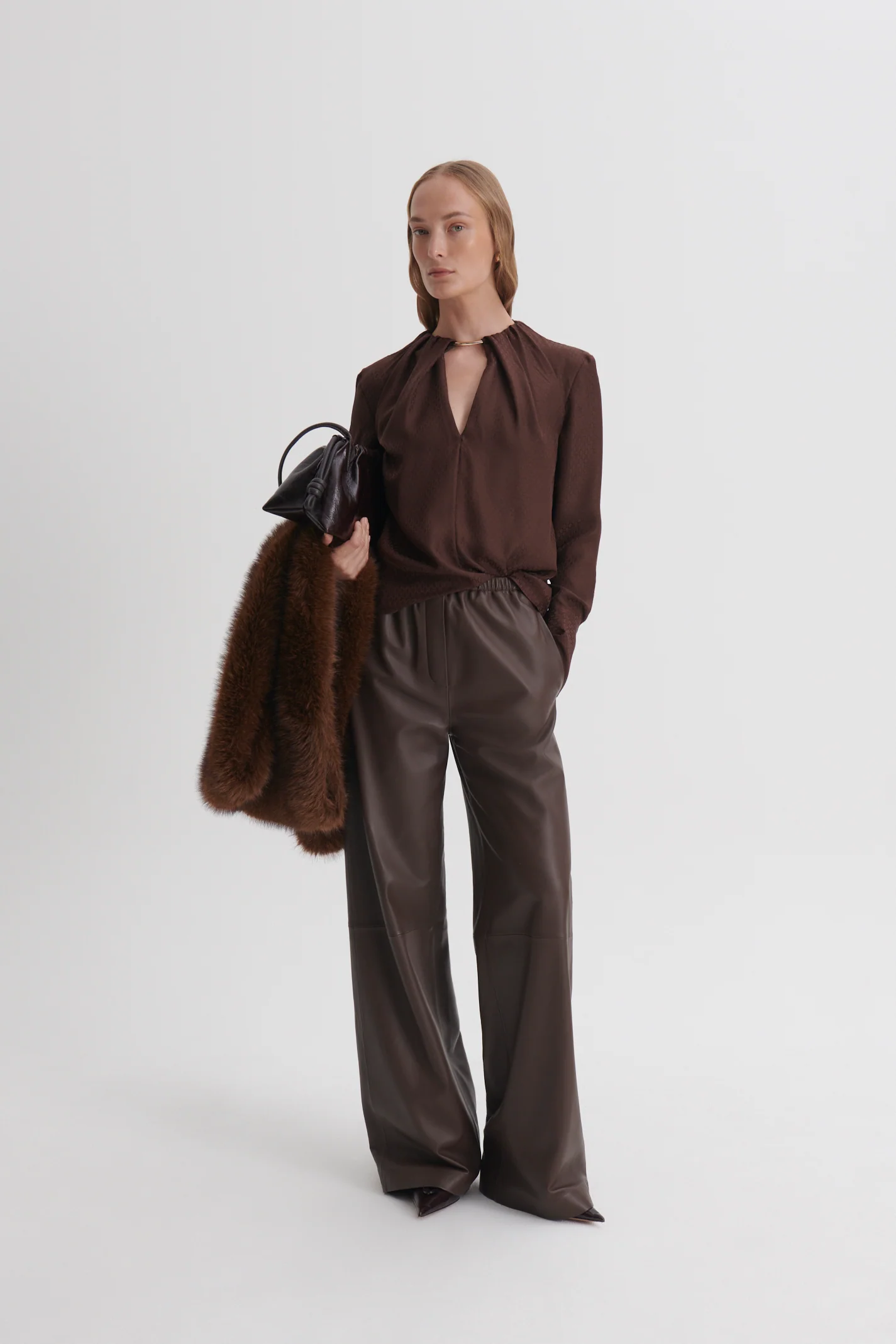 SILK CHAIN JACQUARD GOLD BLOUSE - Image 4