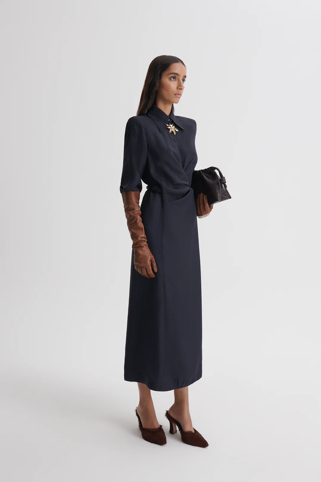 SILK CHAIN JACQUARD TURBAN DRESS - Image 4