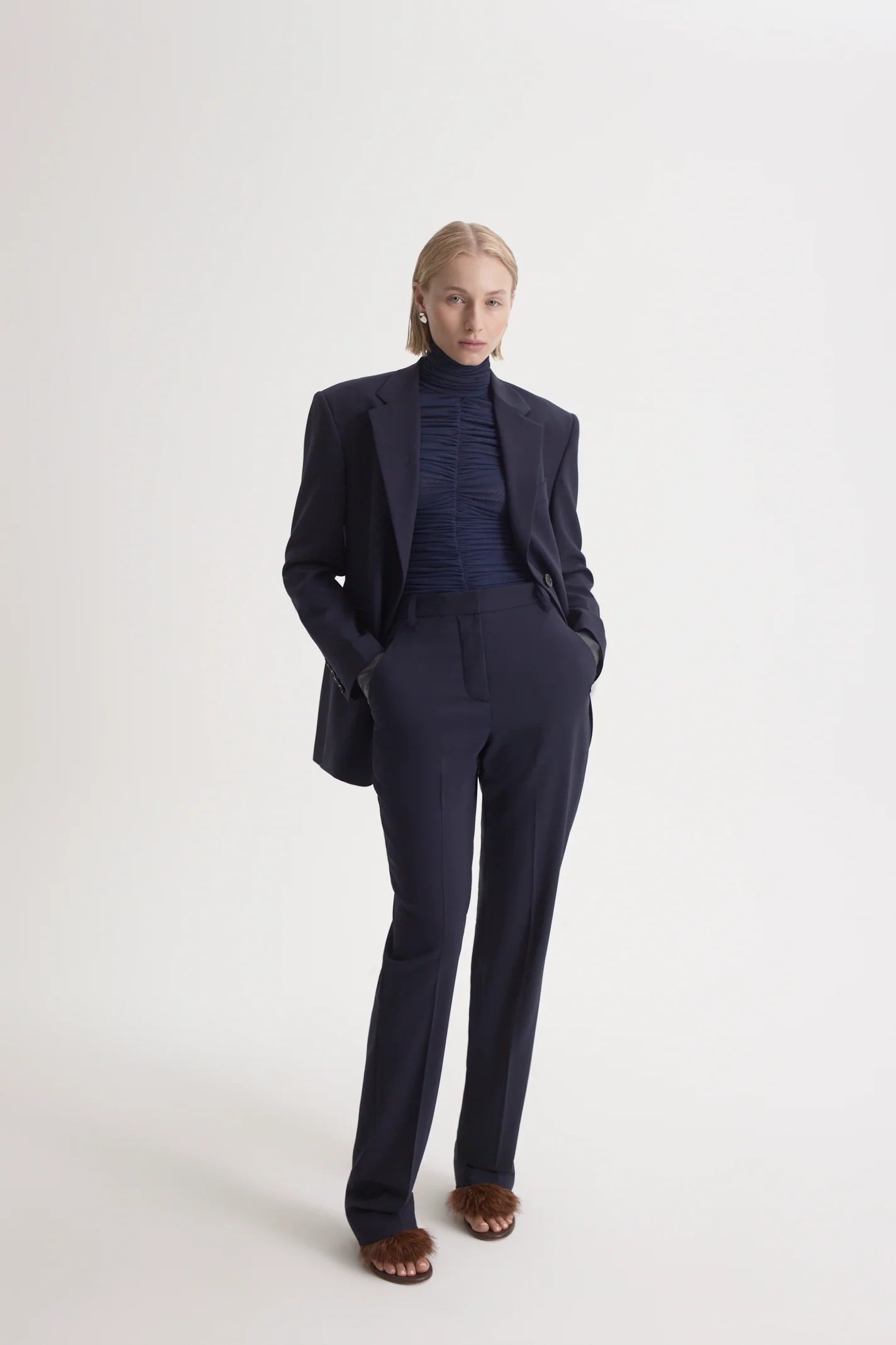TAILORED SLIM LEG TROUSER - Image 7