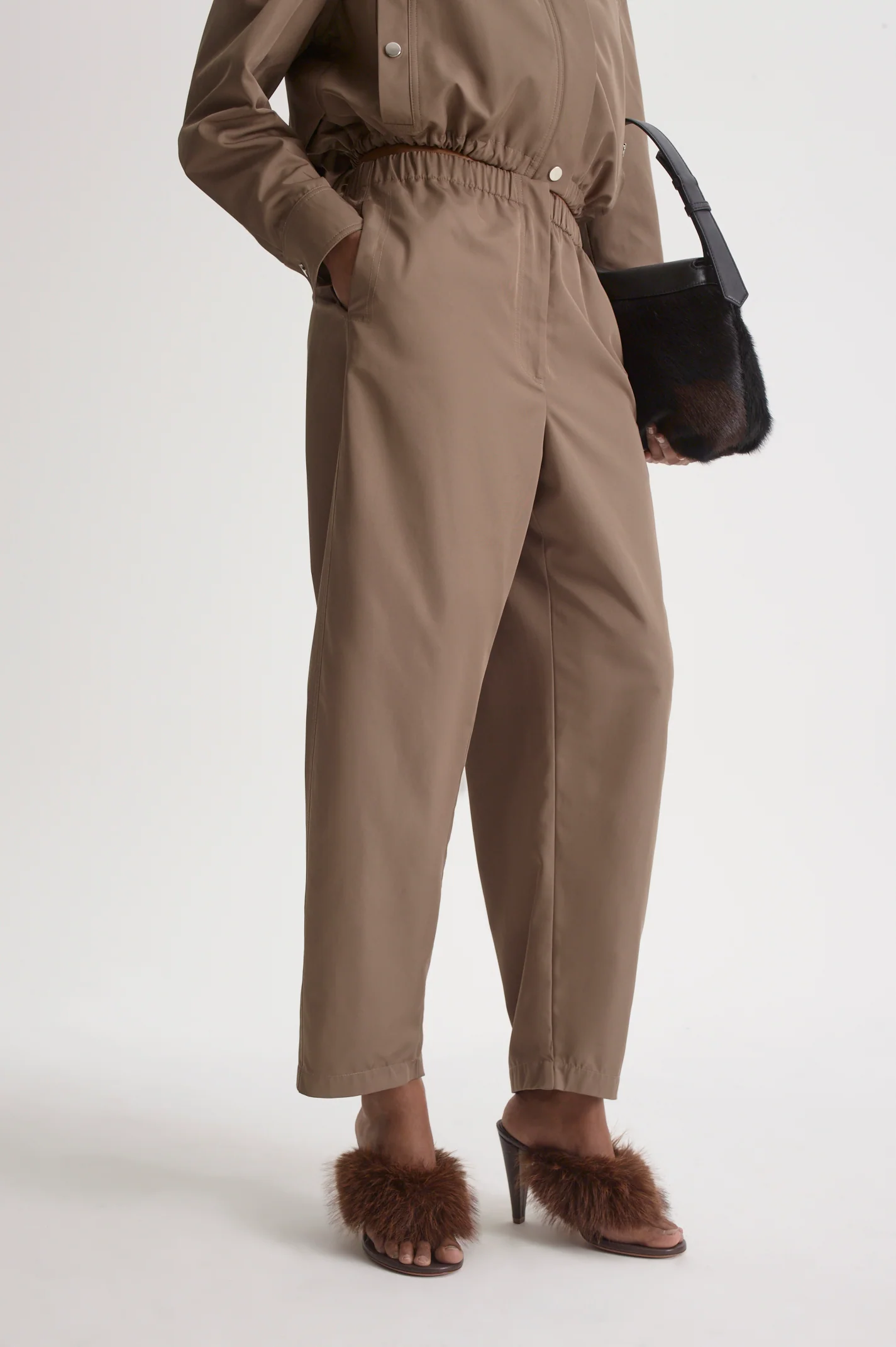 TECH BARREL LEG TROUSER - Image 6