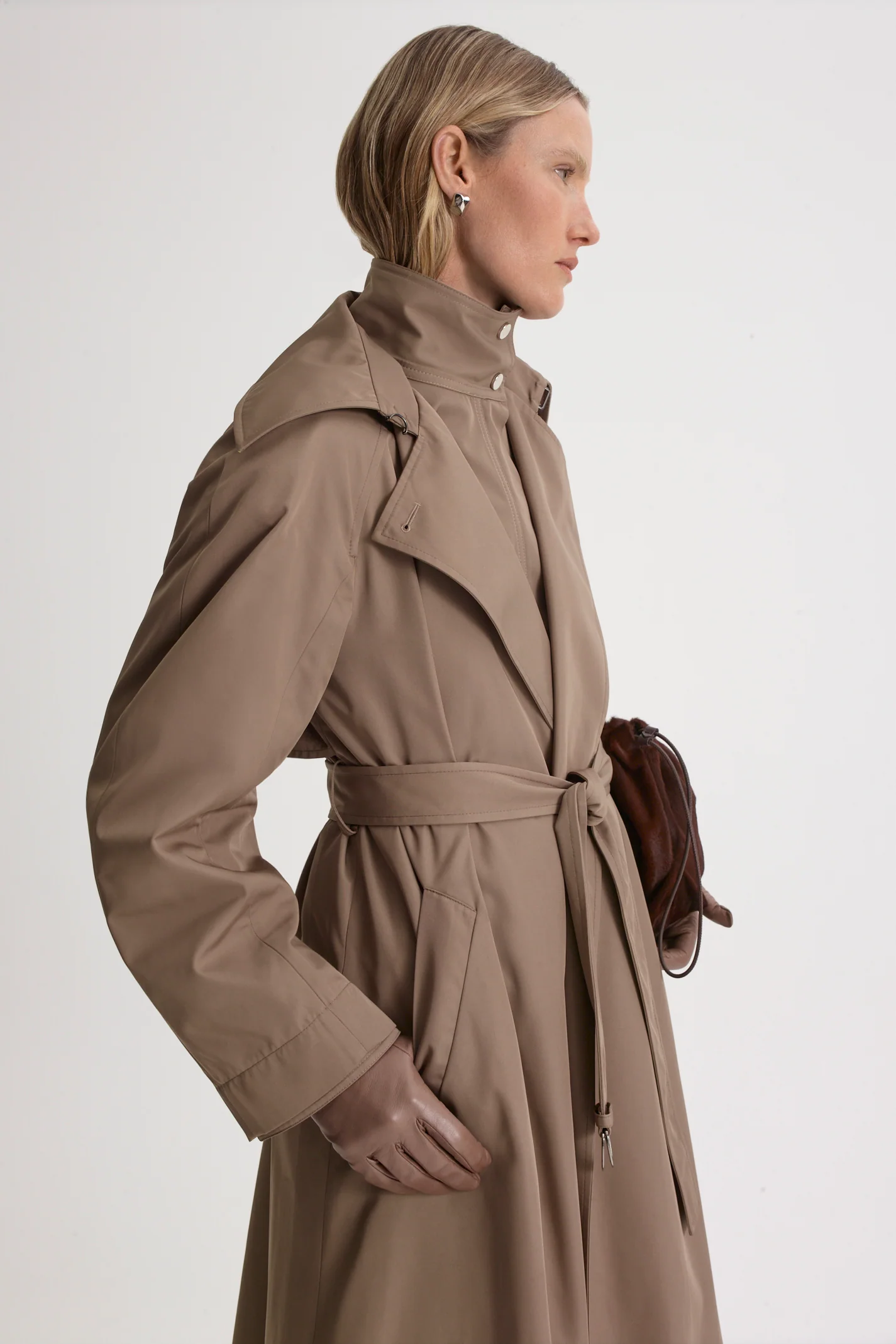 TECH TRENCH - Image 4