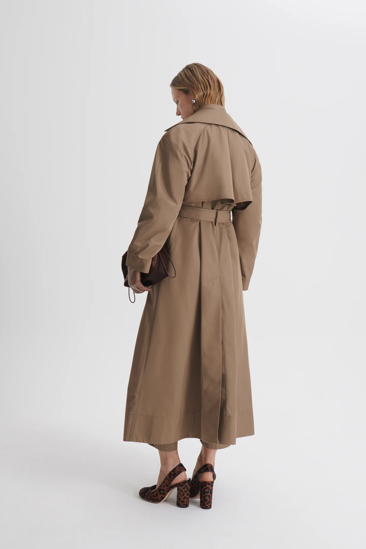 TECH TRENCH - Image 7