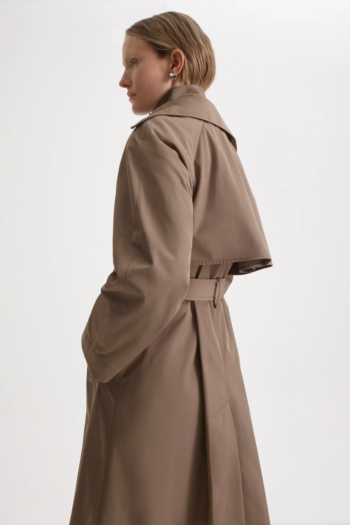 TECH TRENCH - Image 8