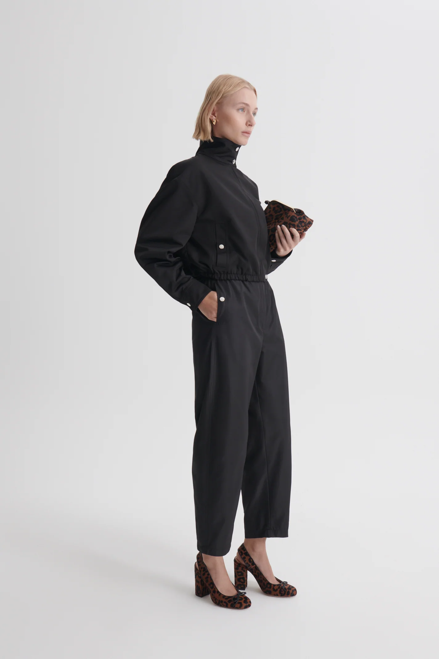 TECH TRENCH BOMBER - Image 6