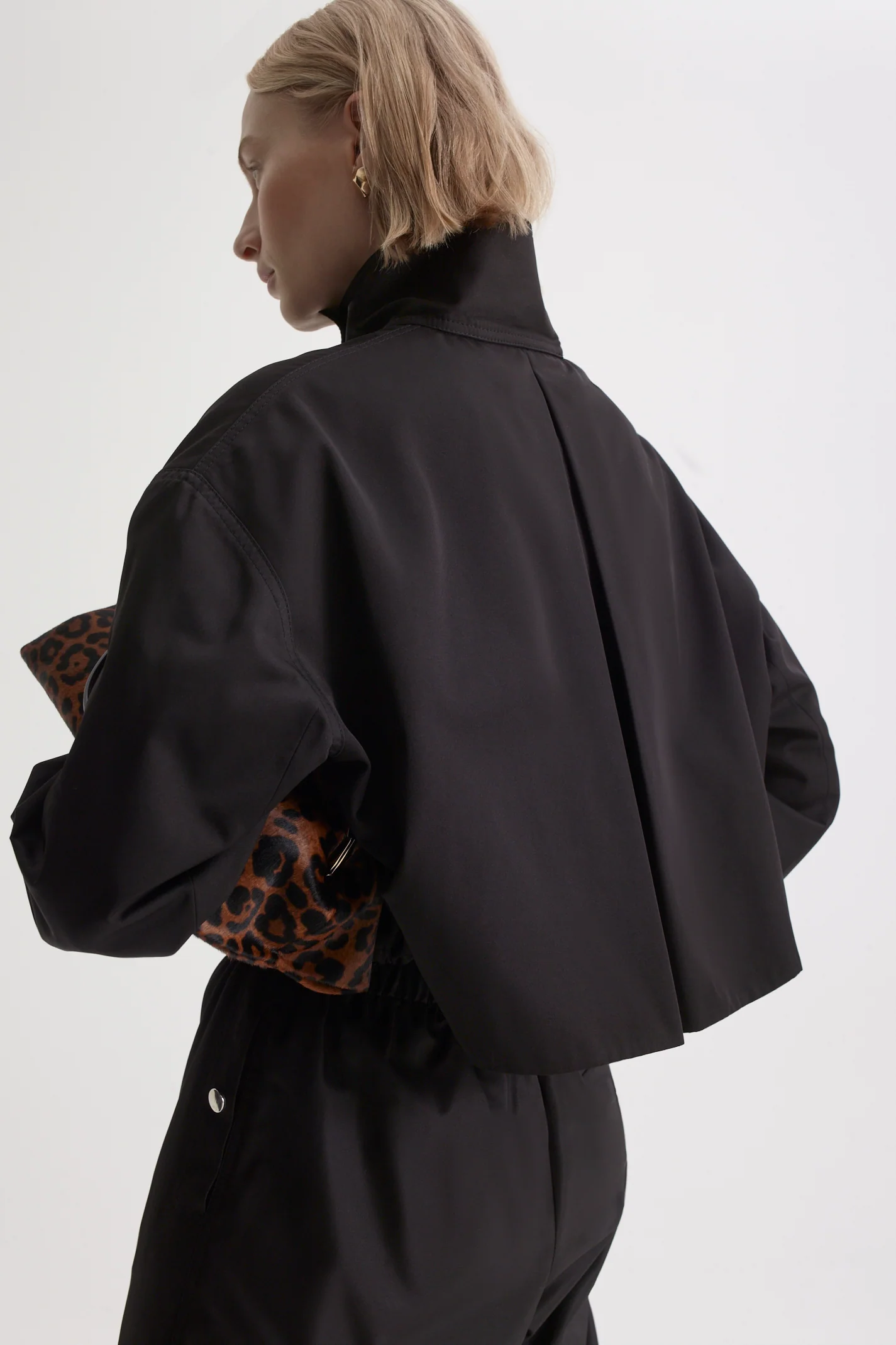 TECH TRENCH BOMBER - Image 8