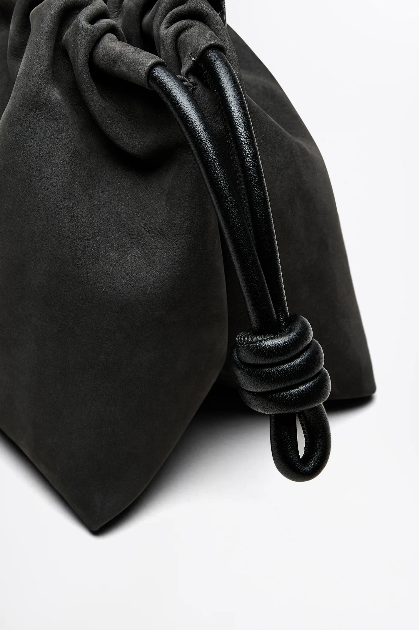 THE ATHOS TRAPEZE - Image 7