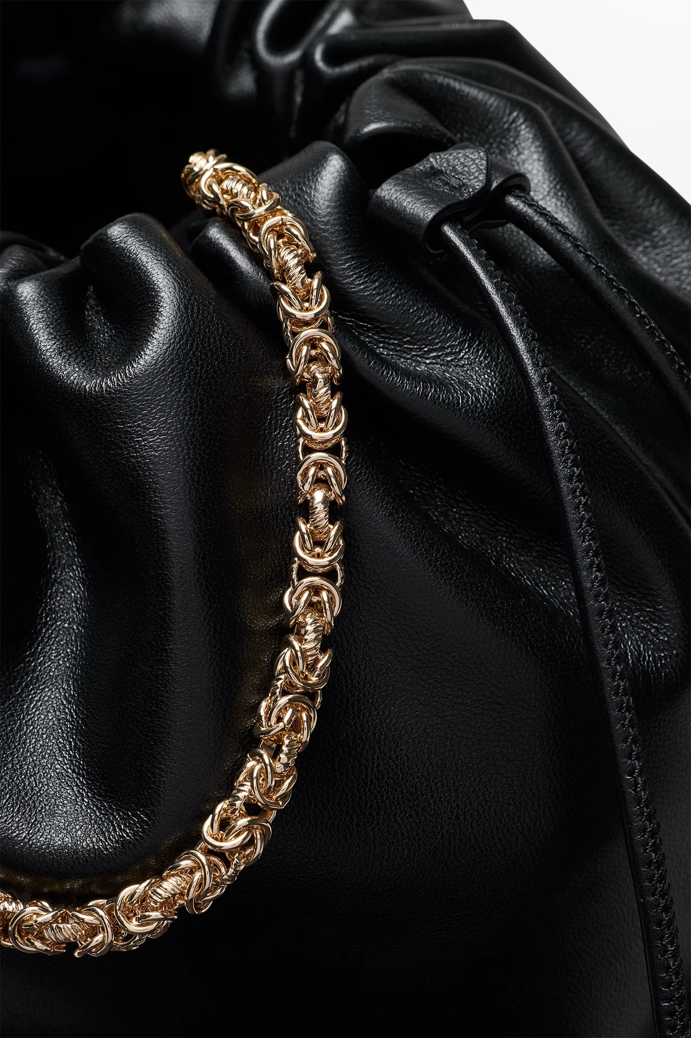 THE LEATHER DRAWSTRING BAG - Image 7