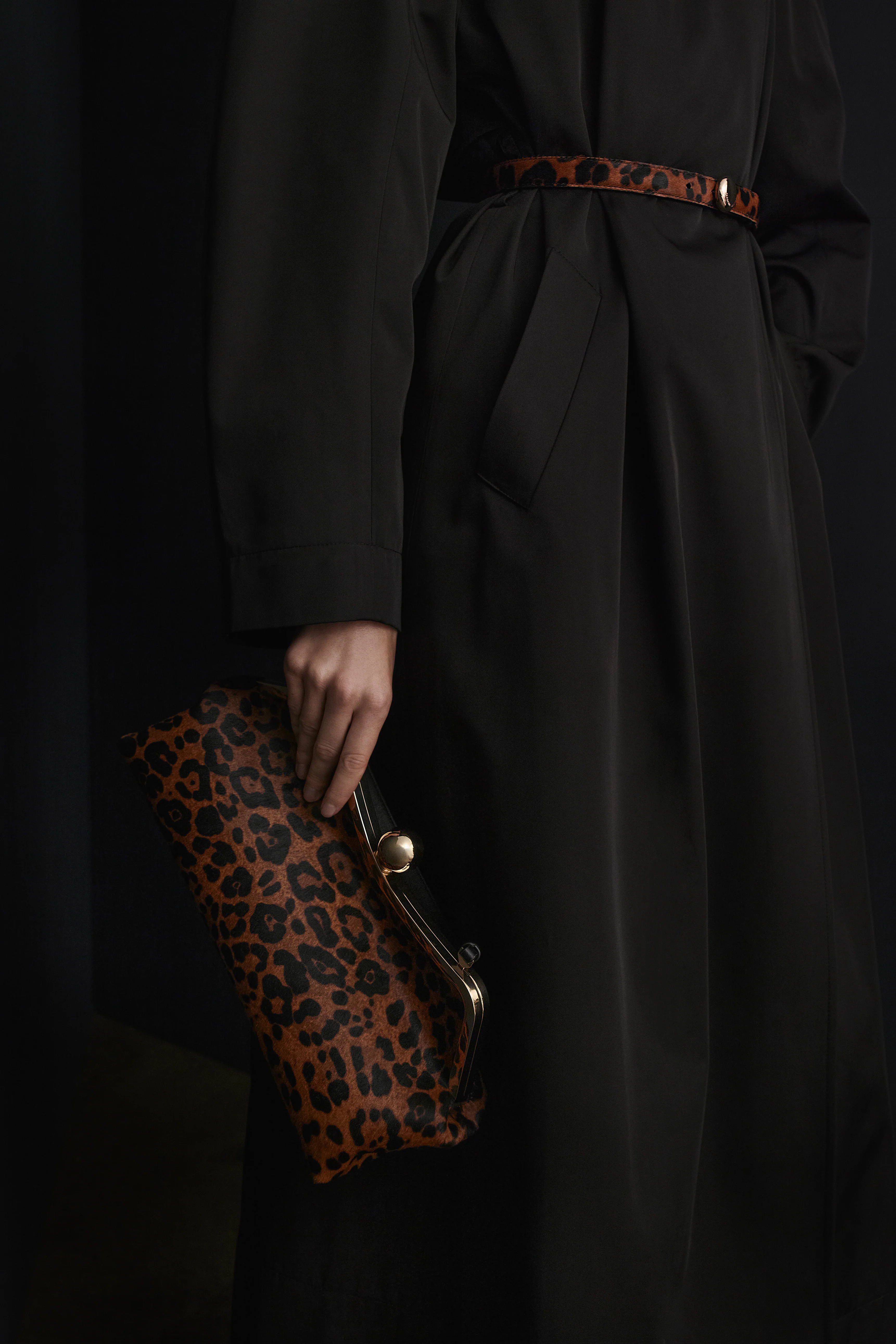 THE LIP FRAME CLUTCH - Image 4