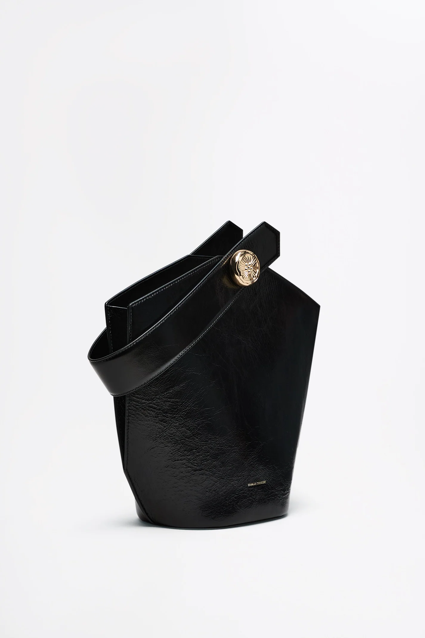 THE POPPY BUCKET - Image 2