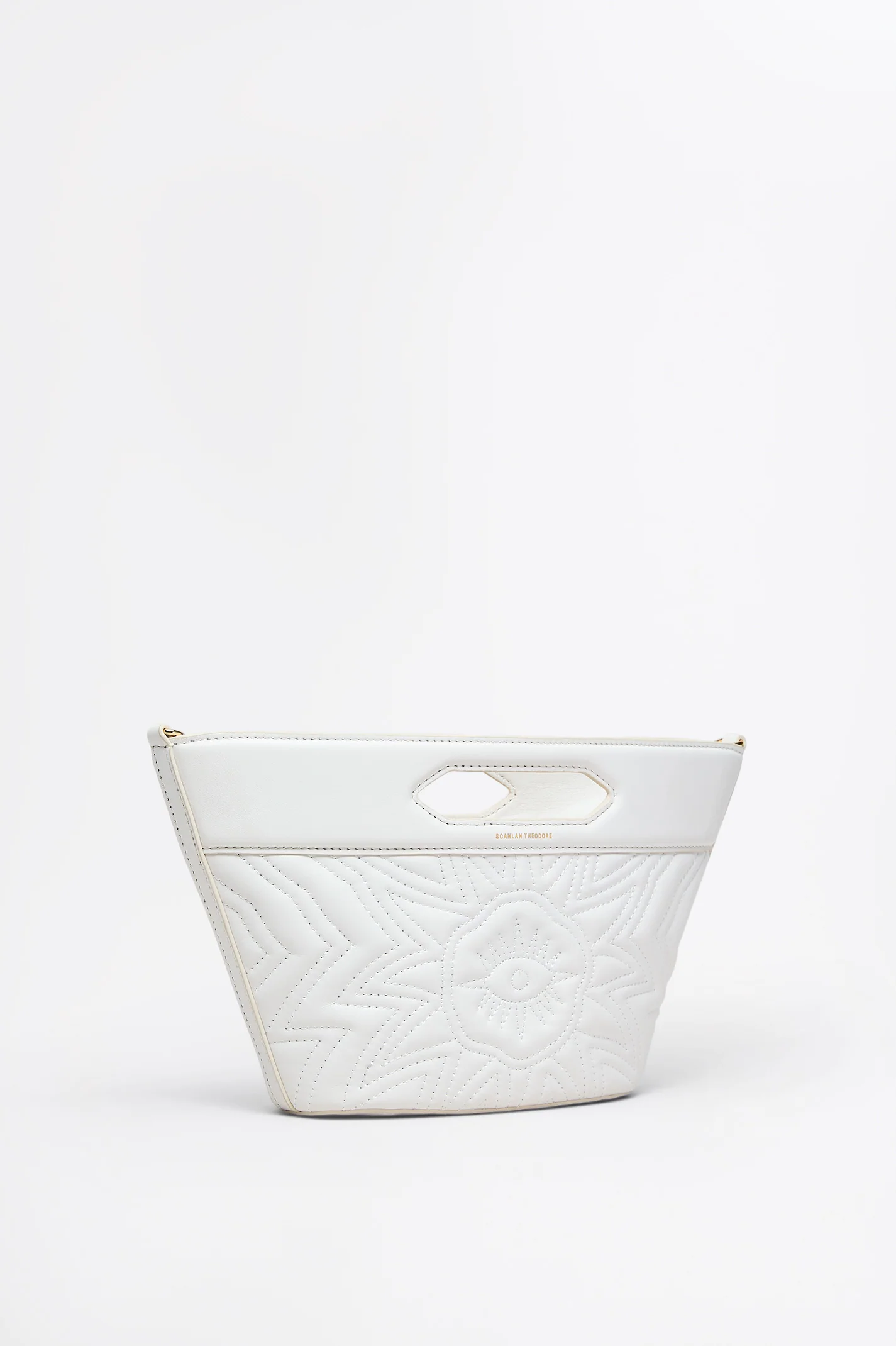 THE QUILTED BUCKET - Image 3