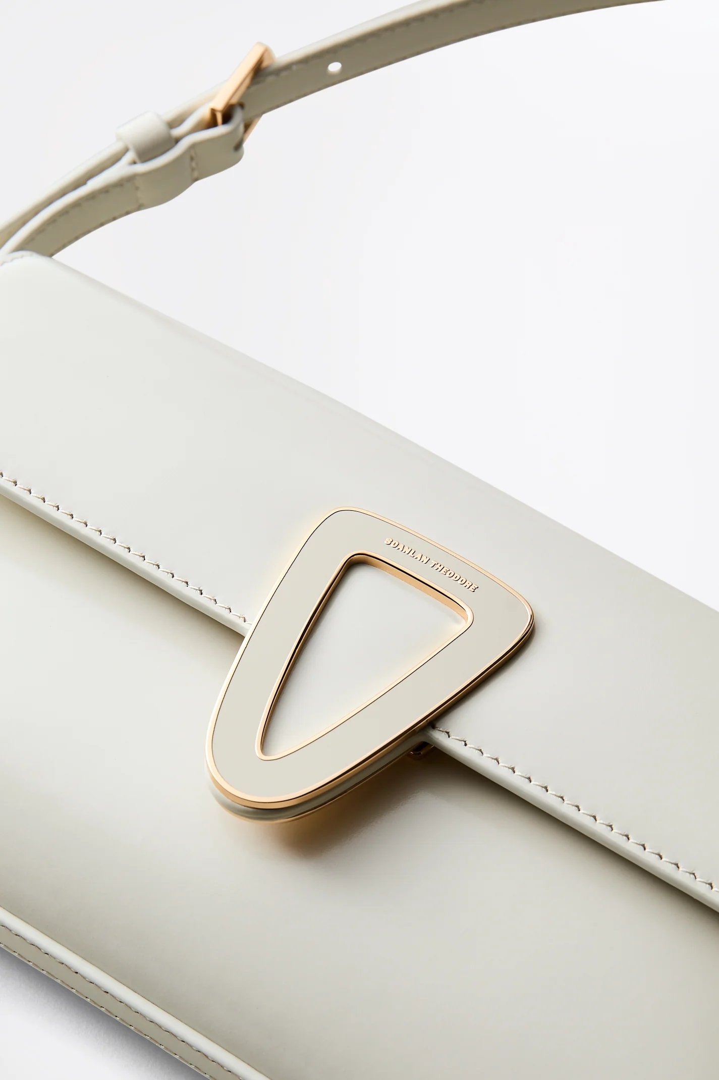 TRIANGLE FRAME BAGUETTE - Image 8