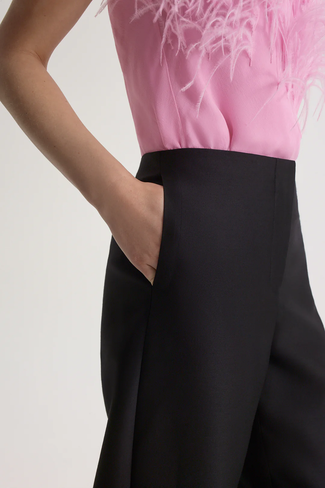 WOOL SILK BARREL LEG TROUSER - Image 9
